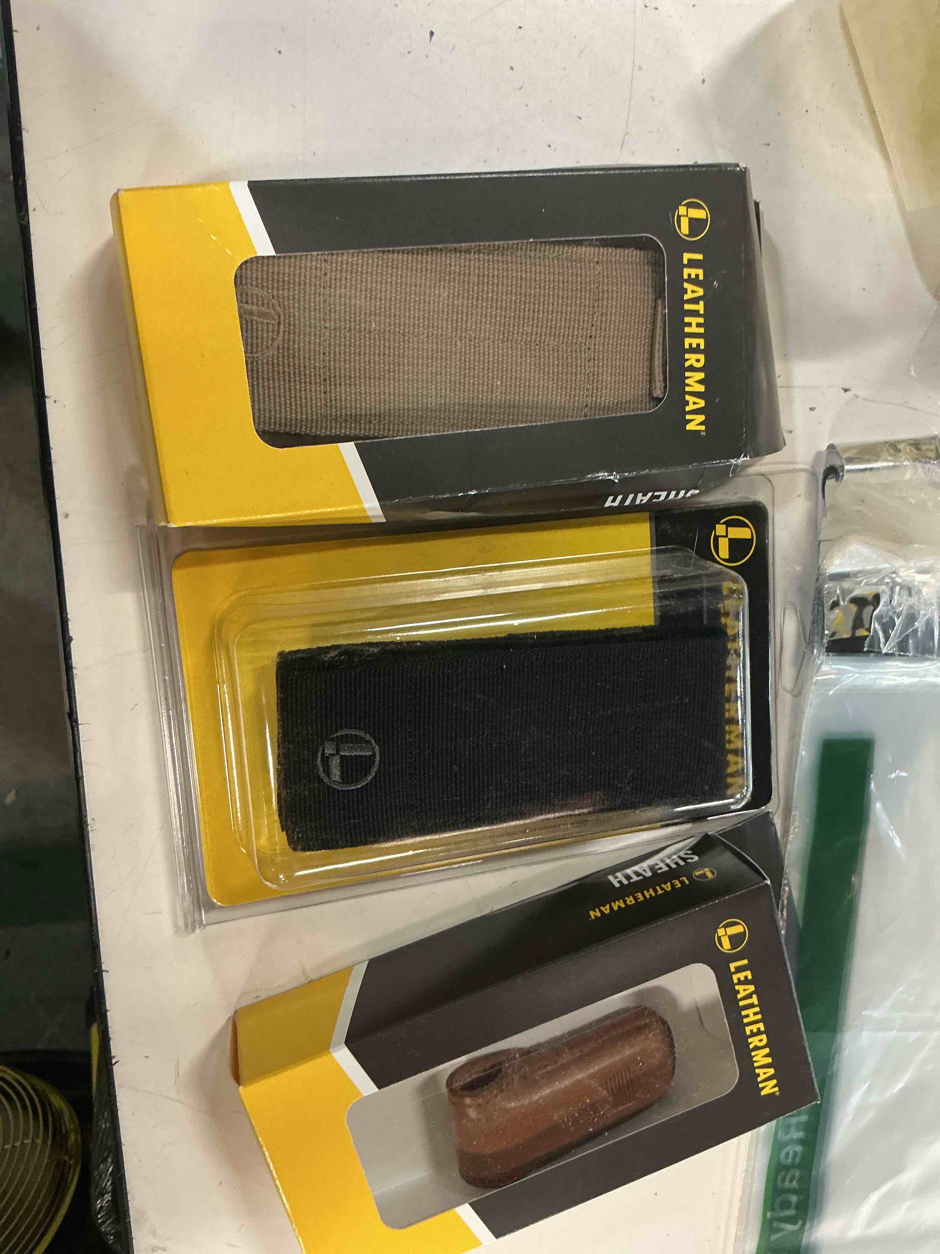 Condition photo showing New/Like New for variety sheath by leatherman