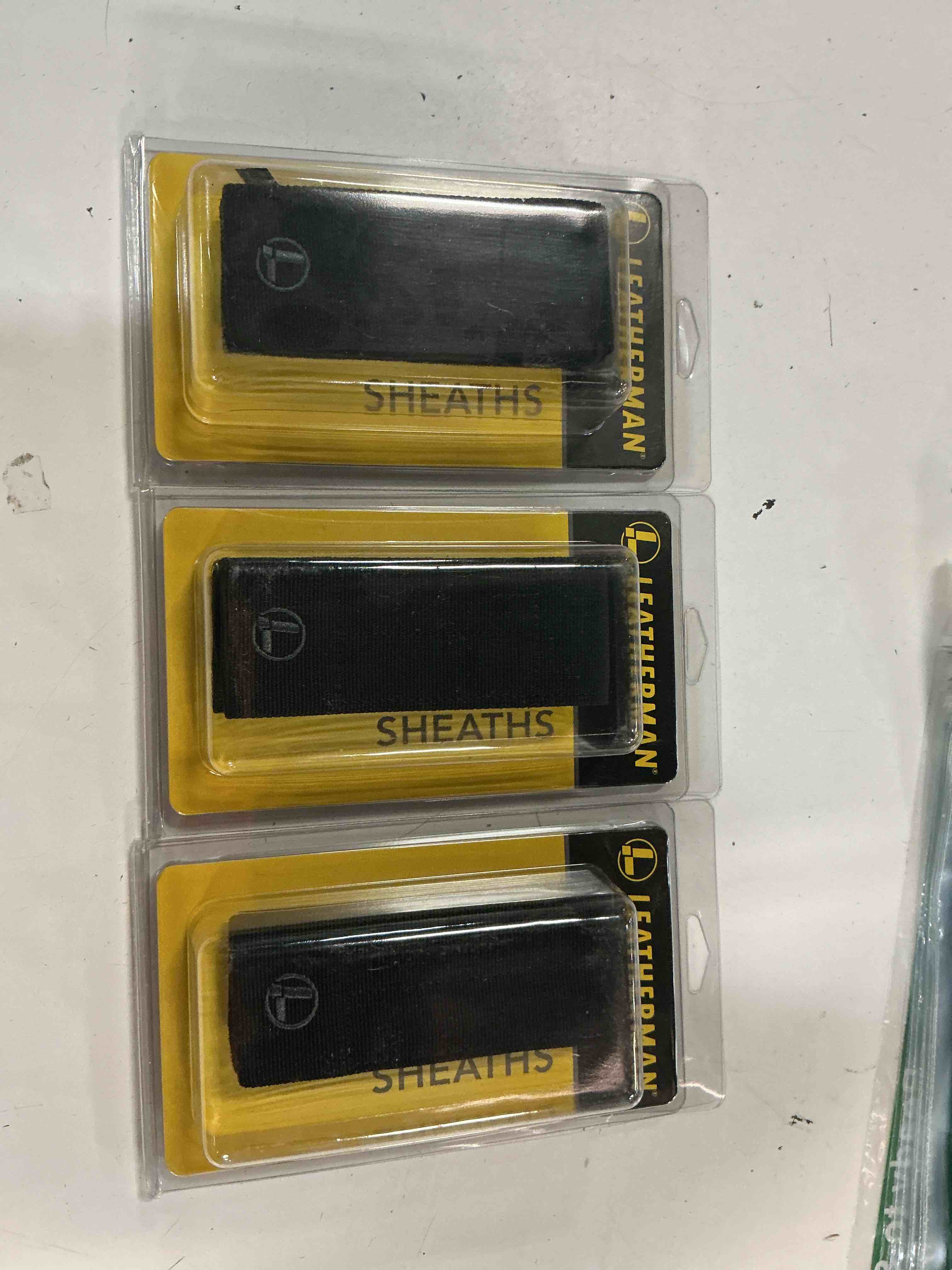 https://s3.amazonaws.com/lotting-images-prod/bidfta/BRN5025908_1777720395296.jpeg