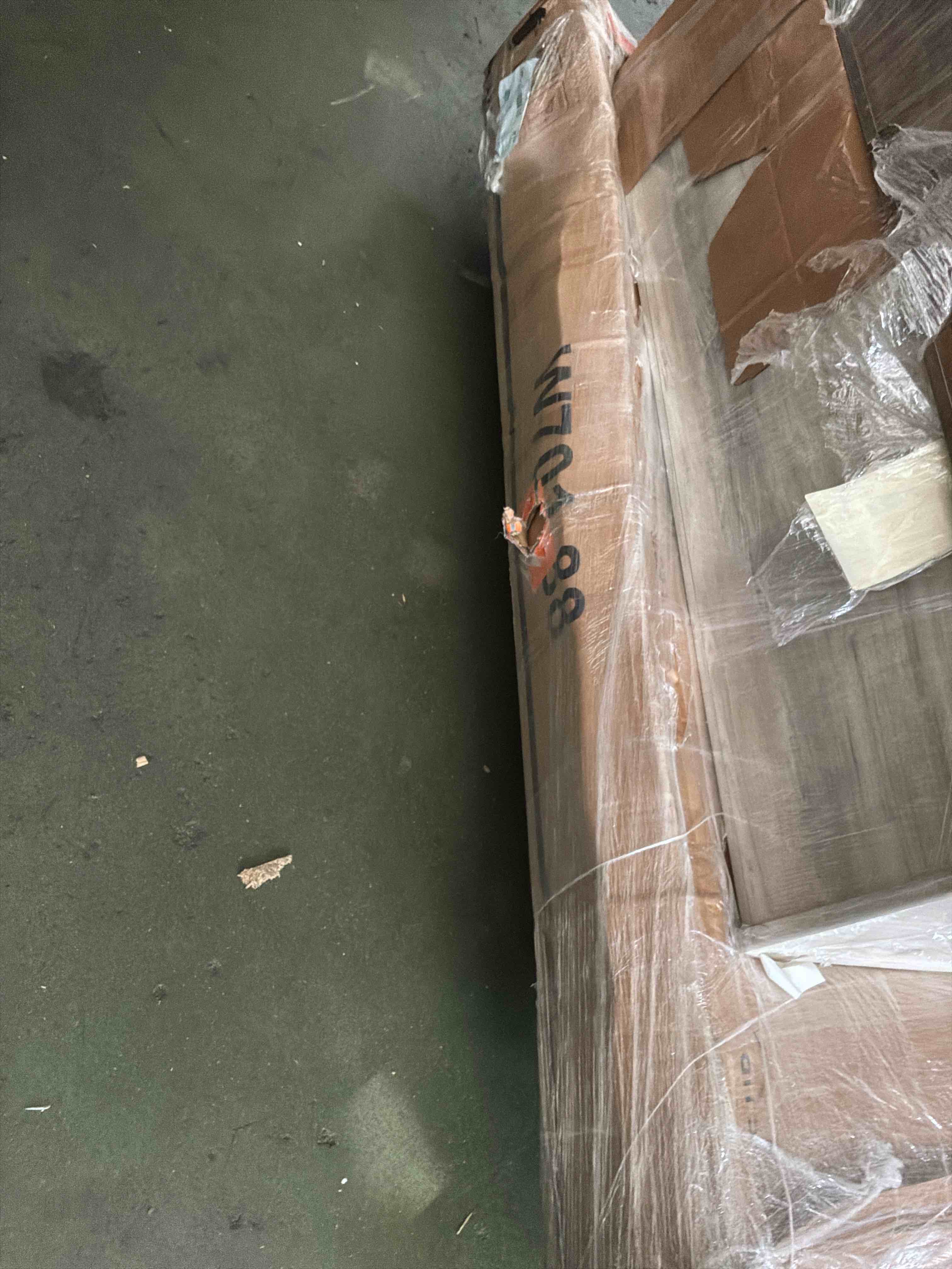 https://s3.amazonaws.com/lotting-images-prod/bidfta/BRN5056059_1779203355901.jpeg