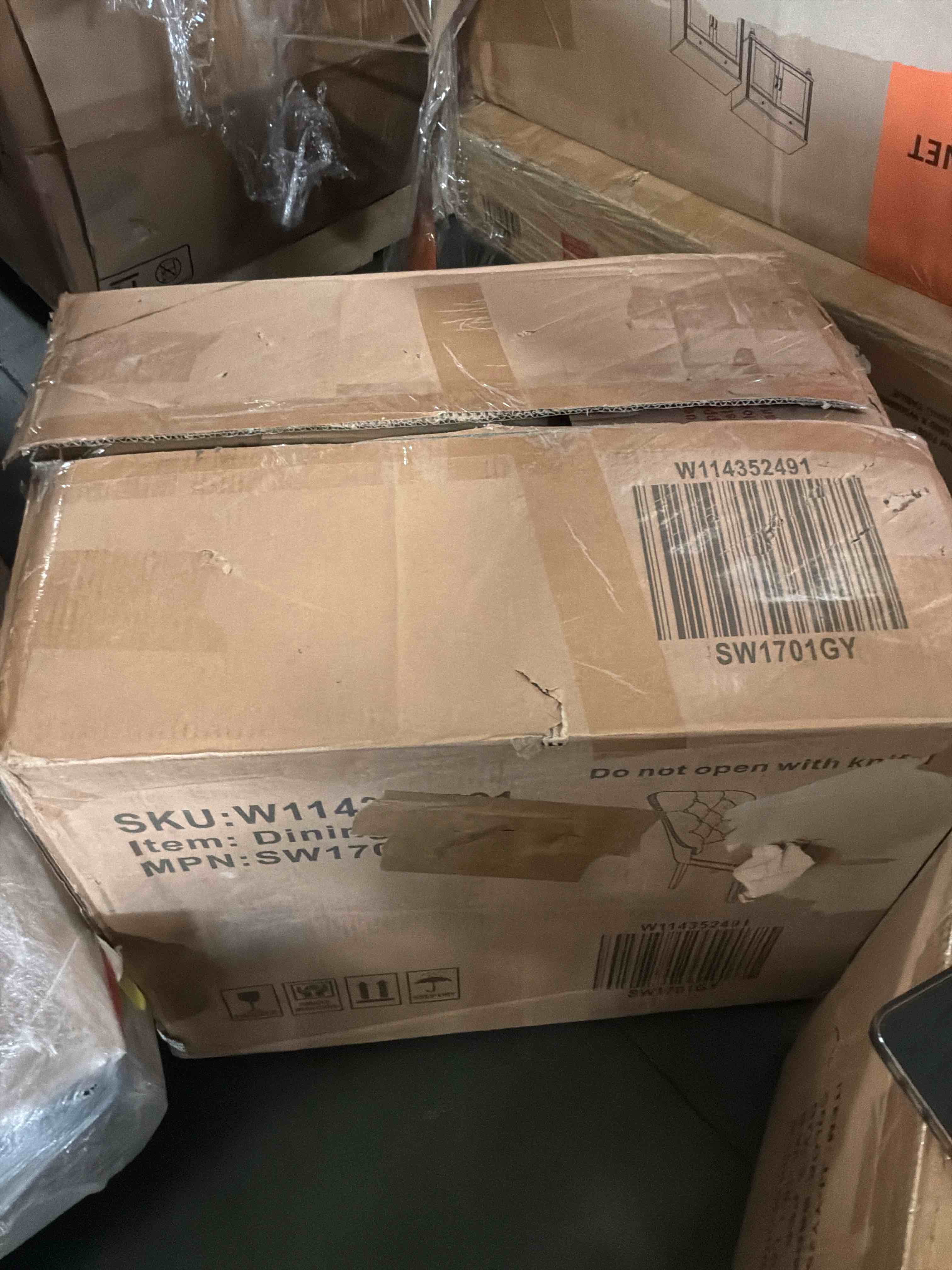 https://s3.amazonaws.com/lotting-images-prod/bidfta/BRN5056255_1779823382177.jpeg