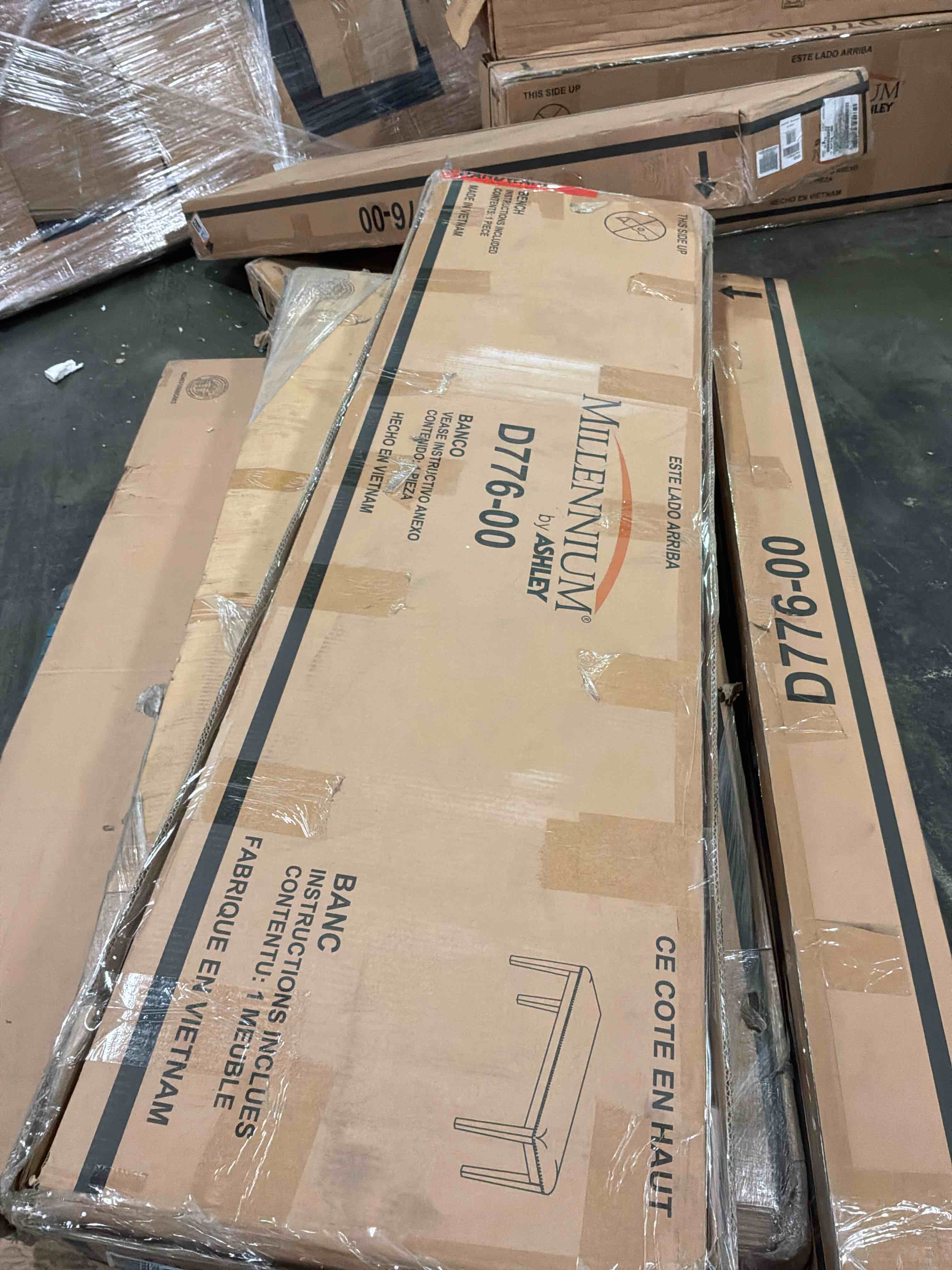 https://s3.amazonaws.com/lotting-images-prod/bidfta/BRN5056785_1780345892116.jpeg