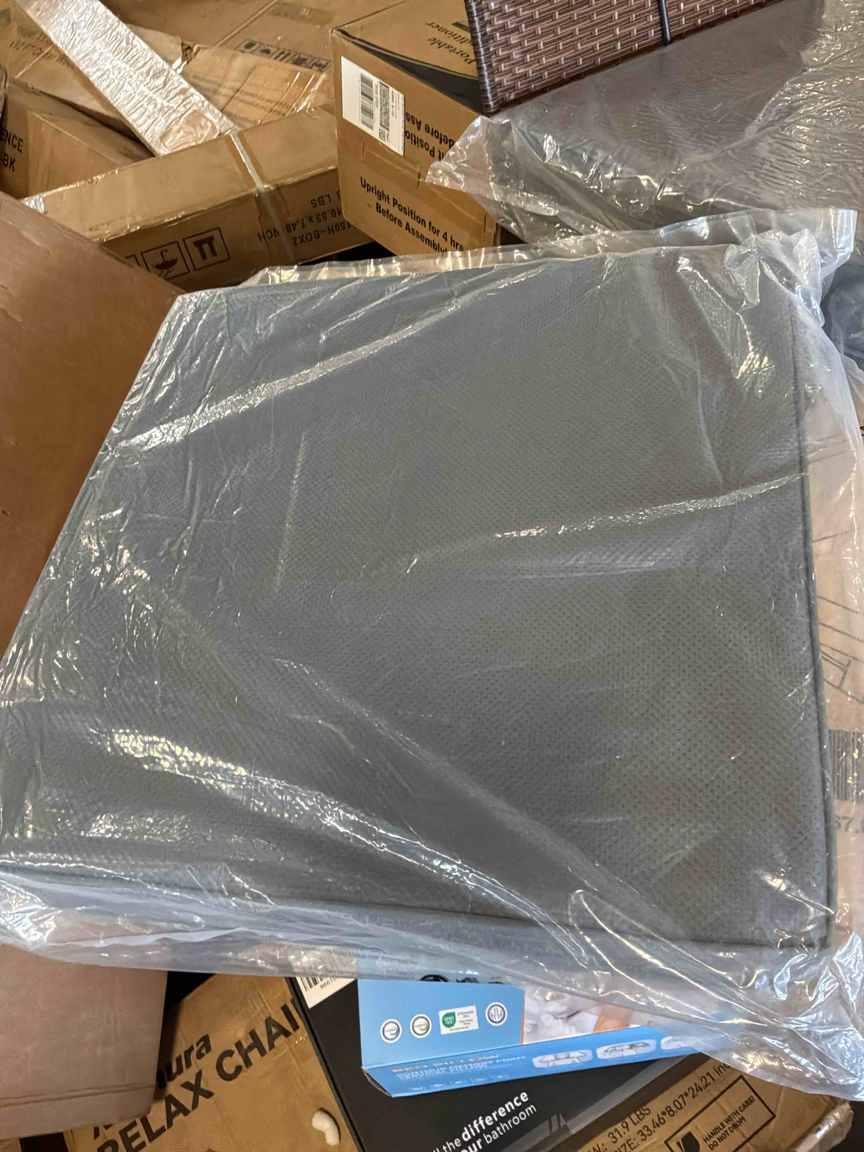 https://s3.amazonaws.com/lotting-images-prod/bidfta/BRN5056902_1780593315797.jpeg