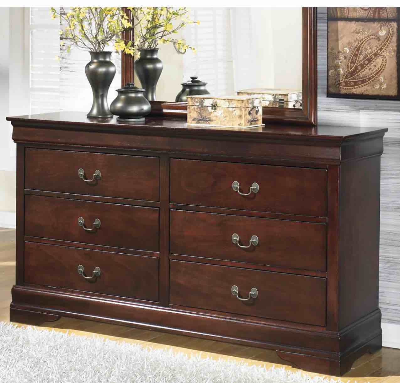 Alisdair 6-Drawer Dresser 
