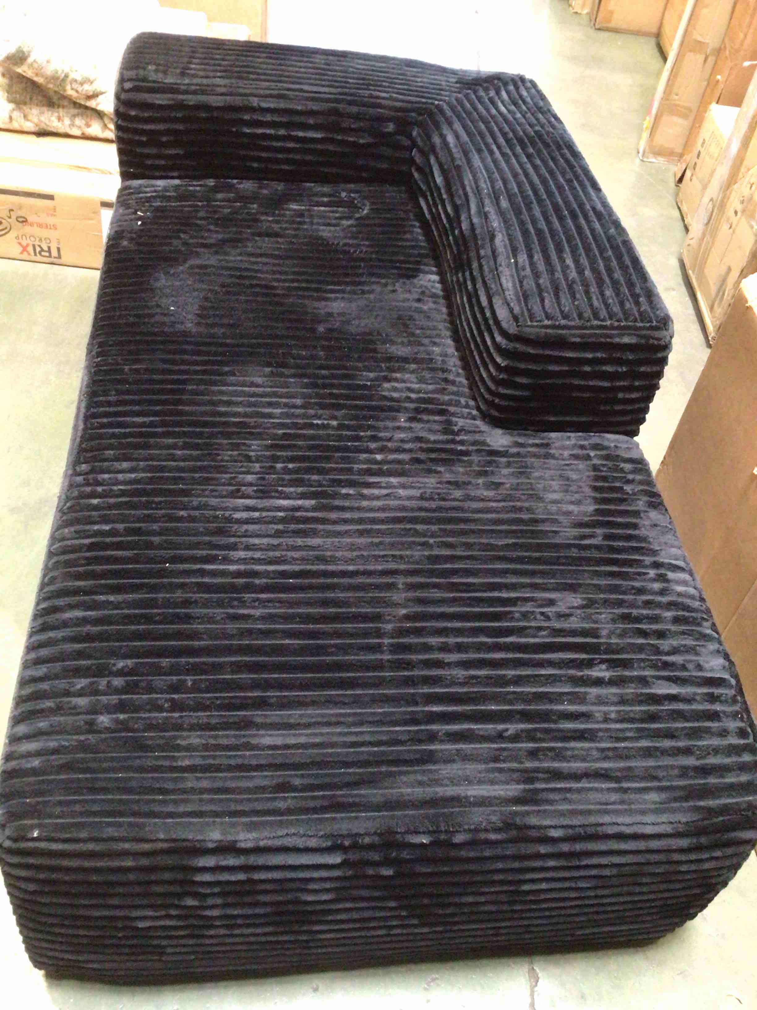 https://s3.amazonaws.com/lotting-images-prod/bidfta/BRN5059544_1777570119231.jpeg