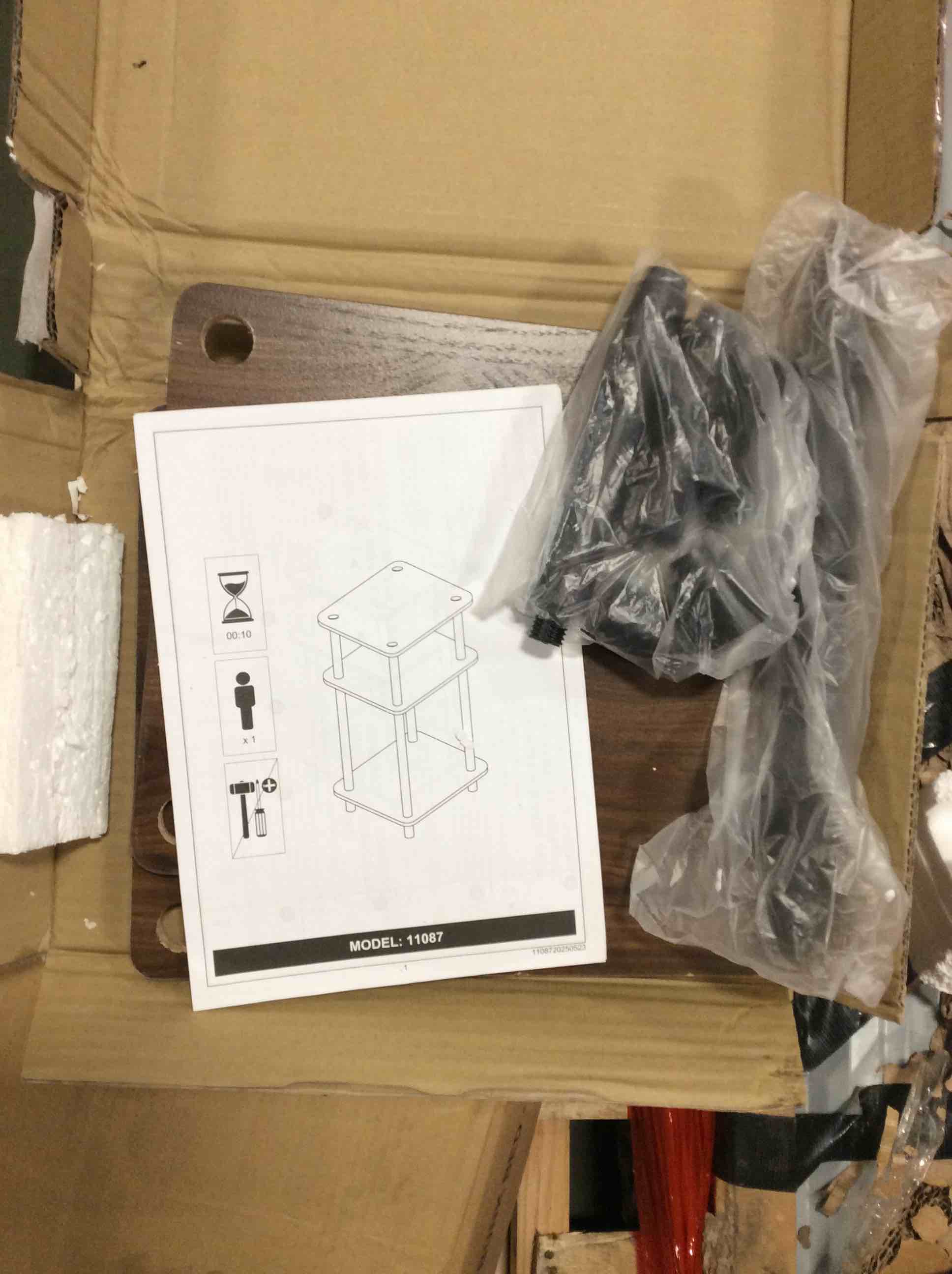 https://s3.amazonaws.com/lotting-images-prod/bidfta/BRN5060038_1778256184989.jpeg