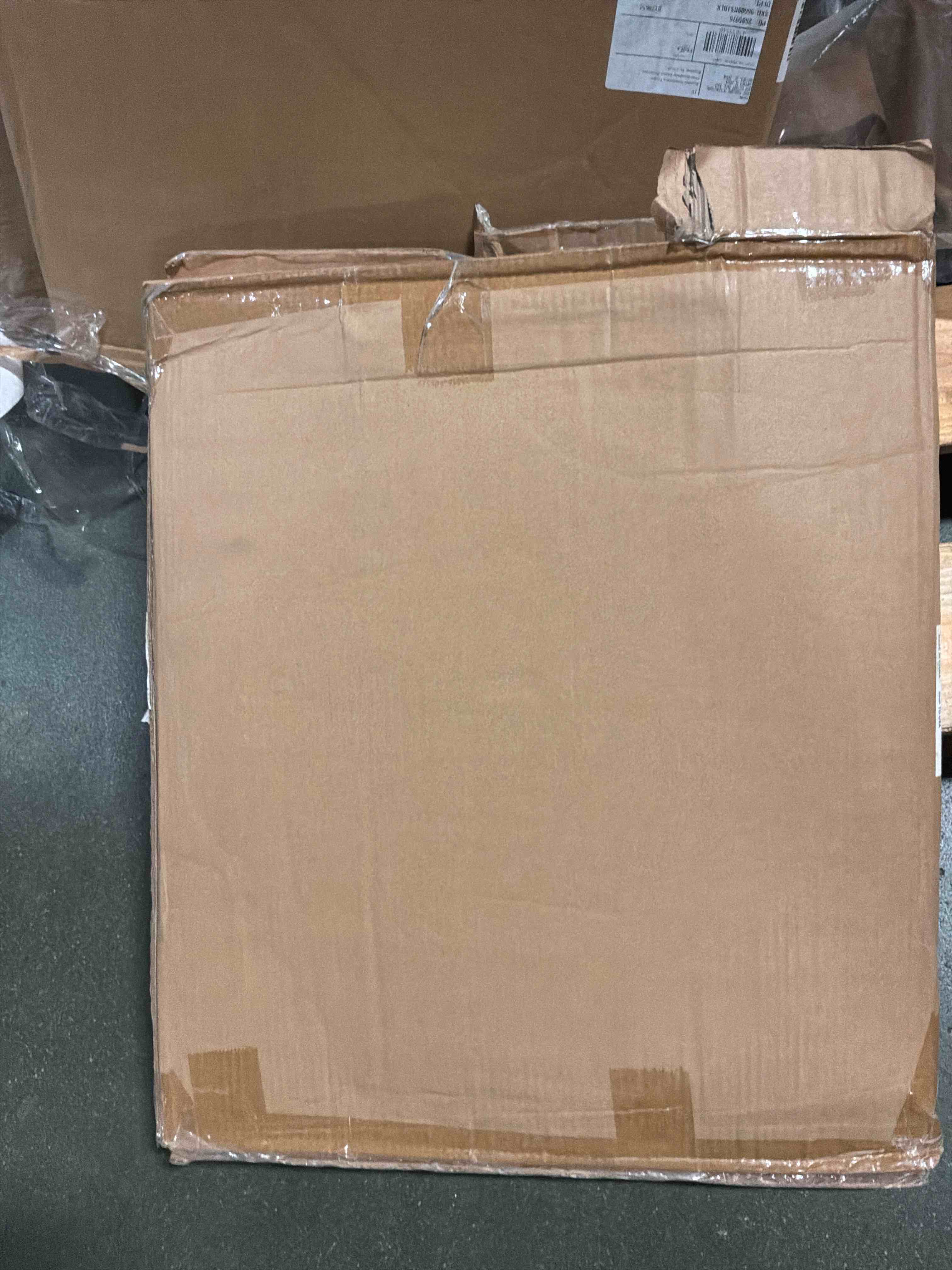 https://s3.amazonaws.com/lotting-images-prod/bidfta/BRN5060101_1778521260500.jpeg