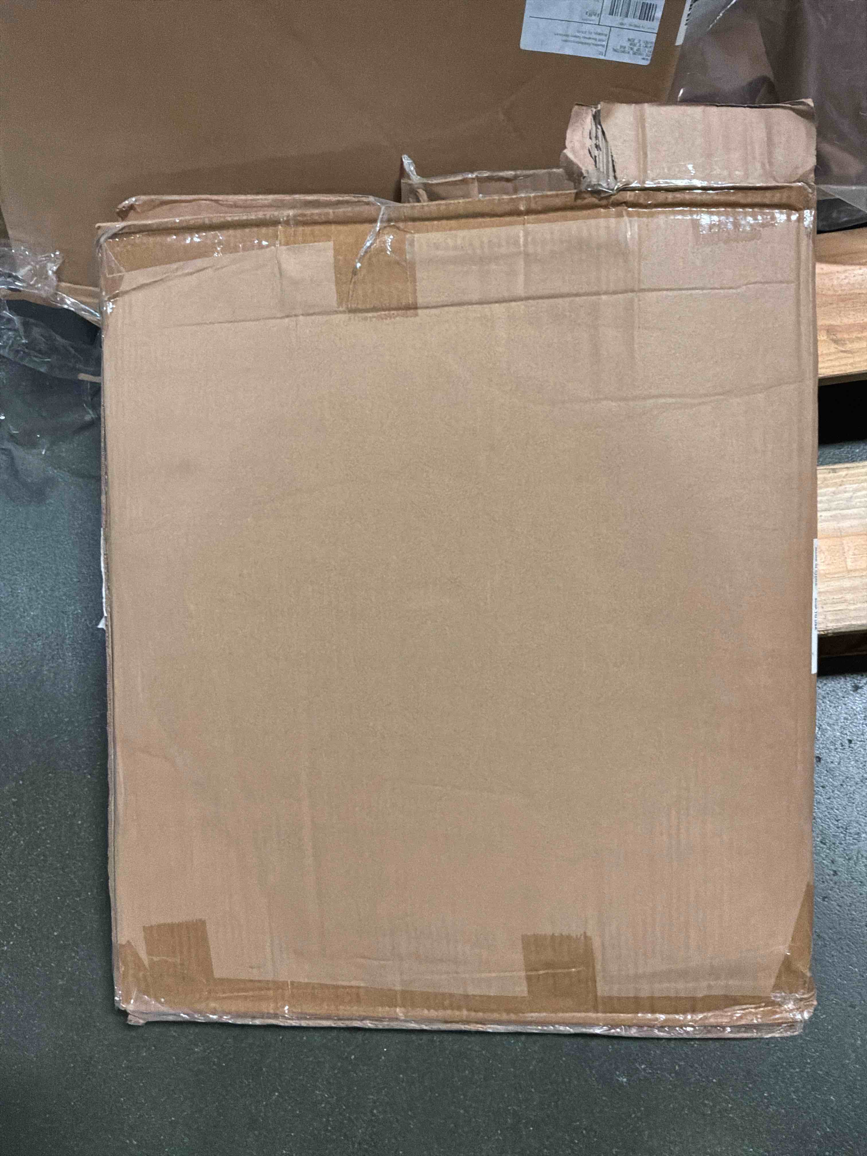 https://s3.amazonaws.com/lotting-images-prod/bidfta/BRN5060101_1778521261228.jpeg