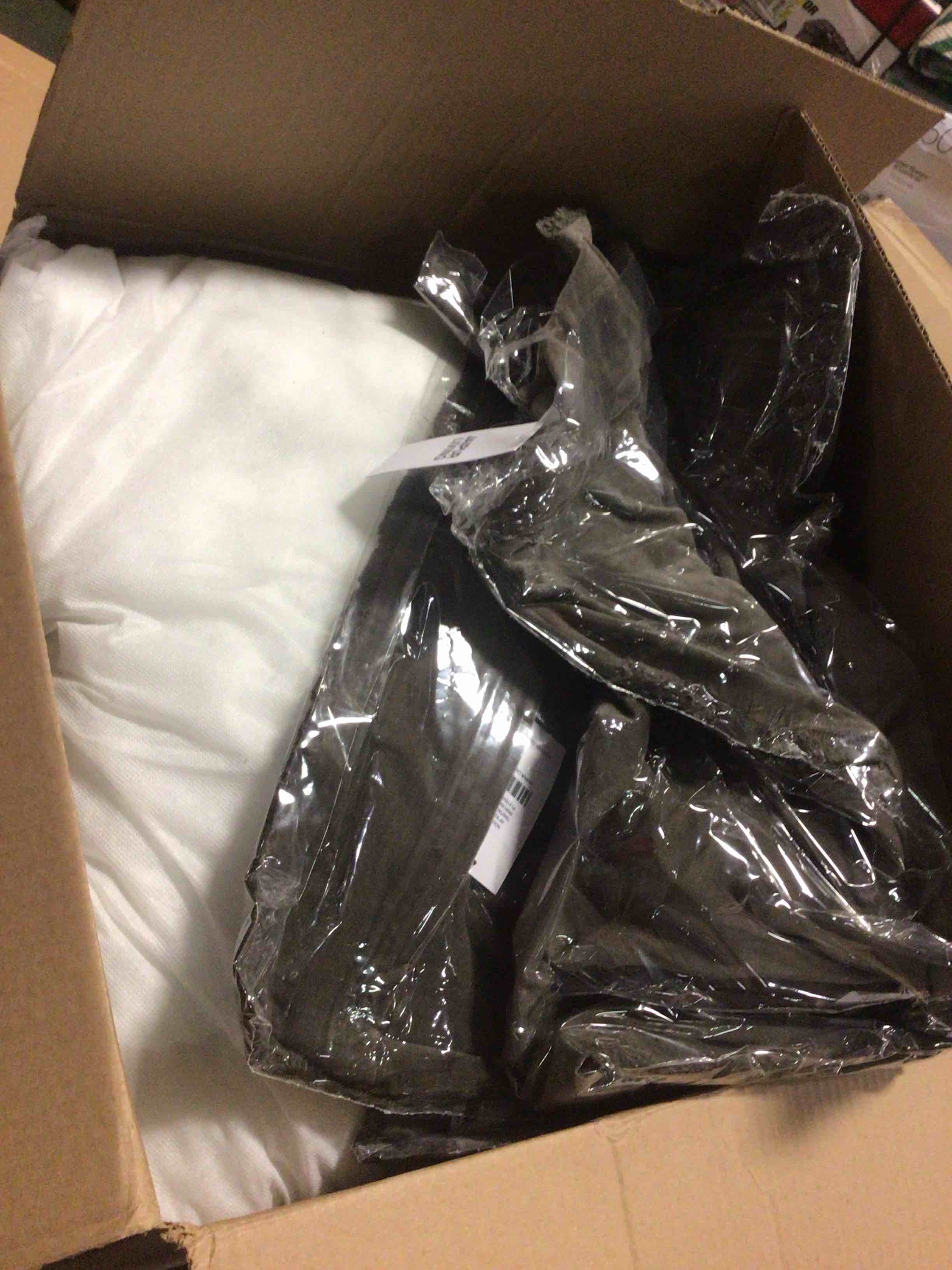 https://s3.amazonaws.com/lotting-images-prod/bidfta/BRN5060785_1779454975064.jpeg