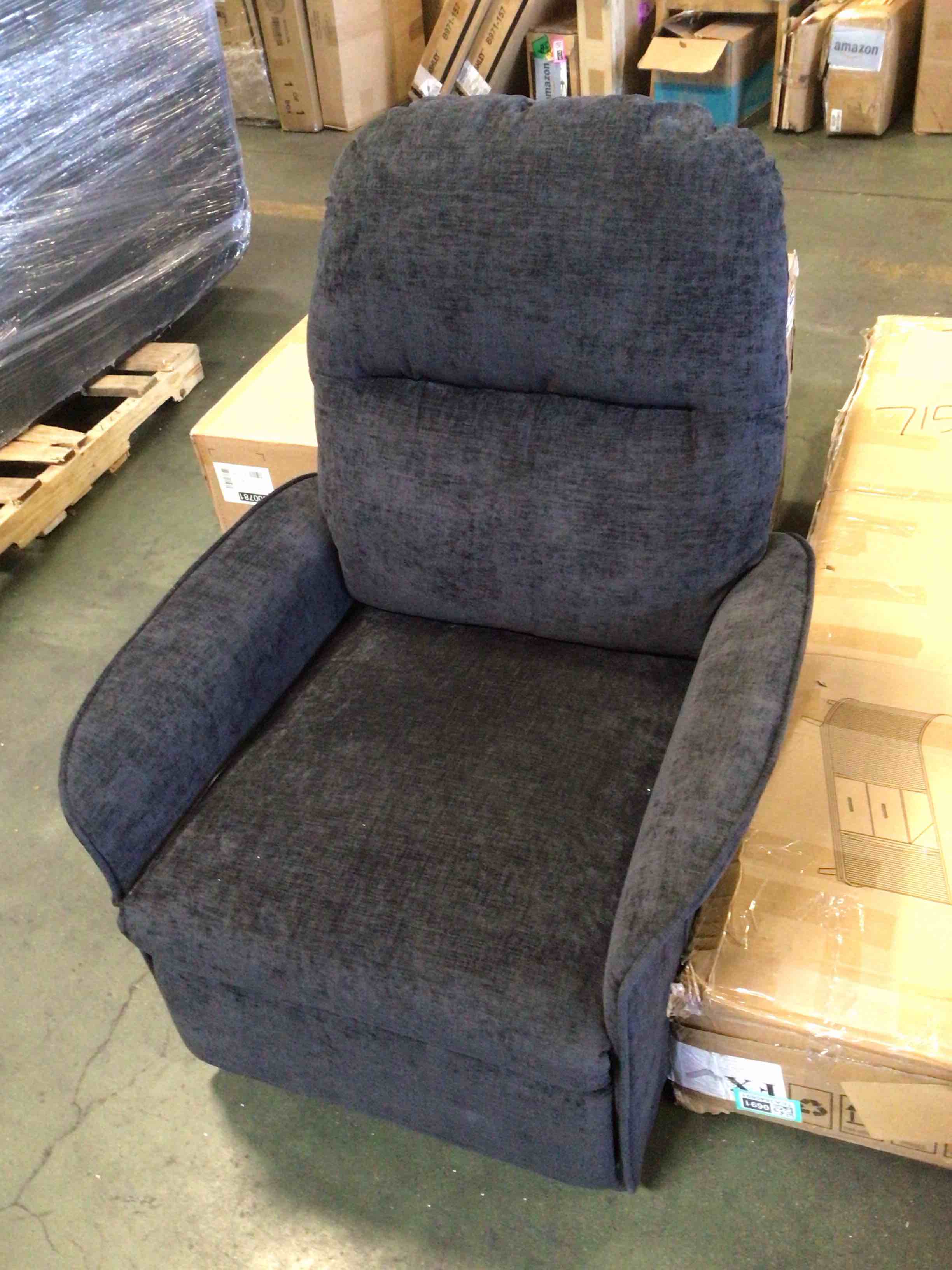100 Rocker Recliner