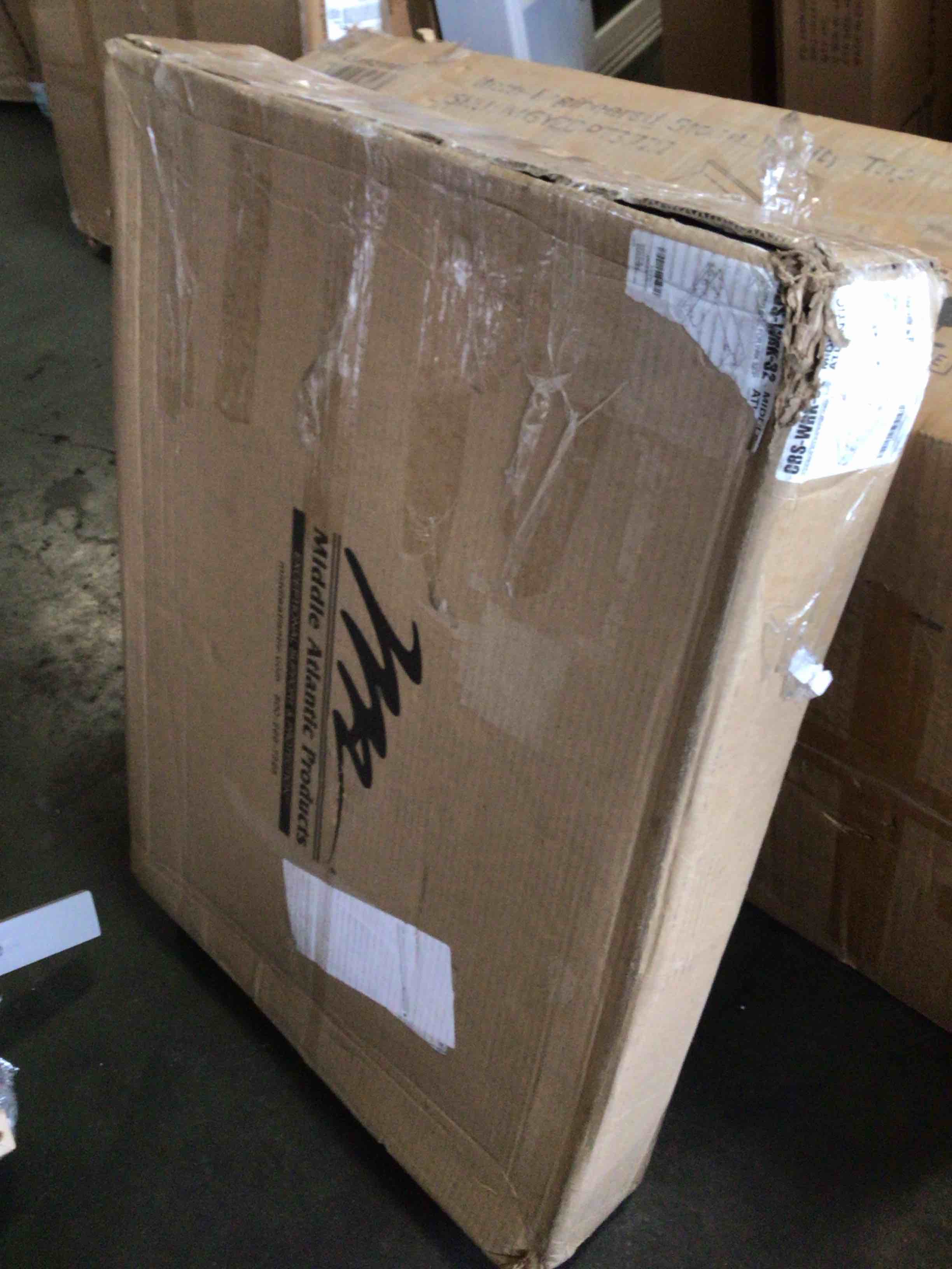 https://s3.amazonaws.com/lotting-images-prod/bidfta/BRN5061323_1781549593026.jpeg
