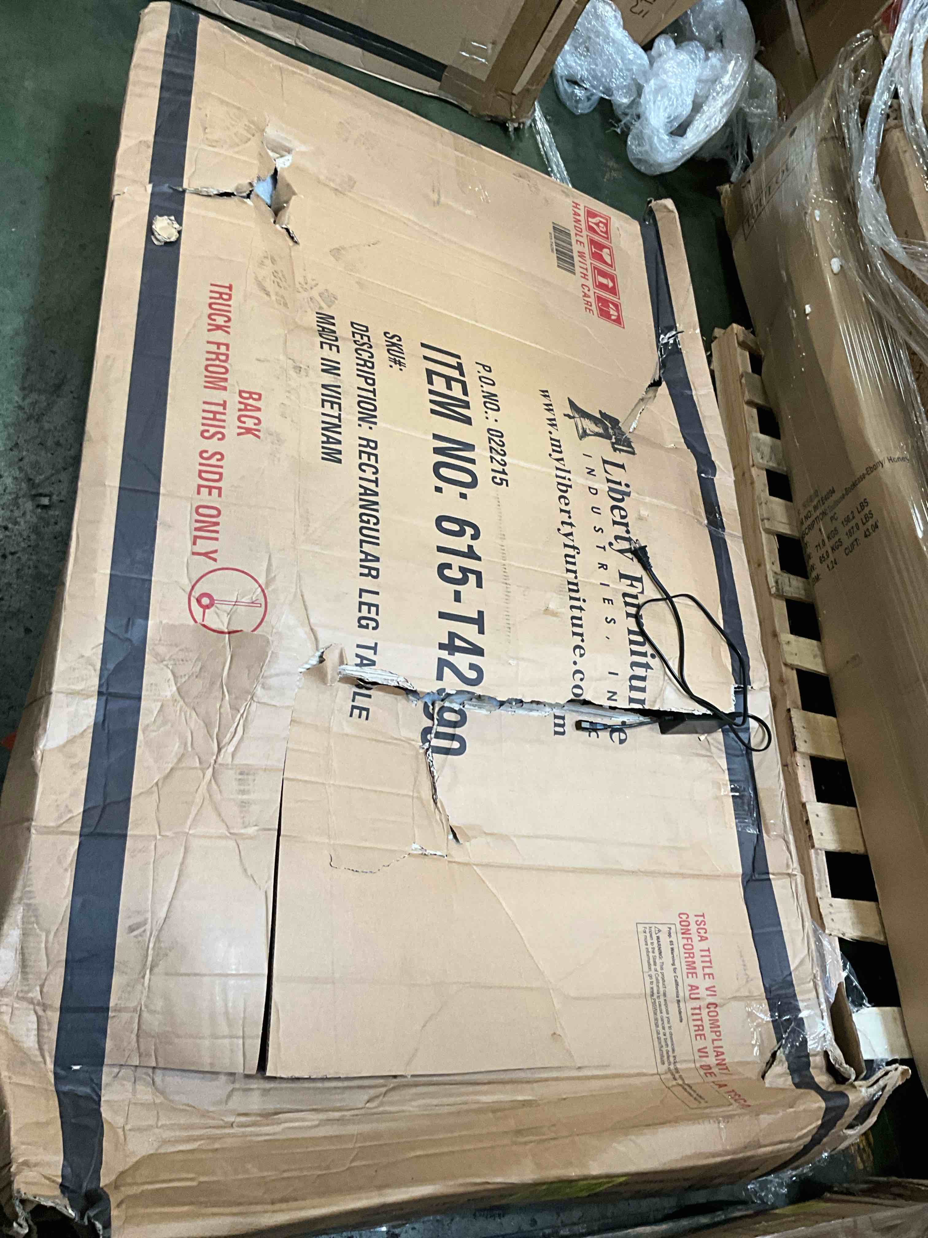 https://s3.amazonaws.com/lotting-images-prod/bidfta/BRN5061647_1782922201466.jpeg