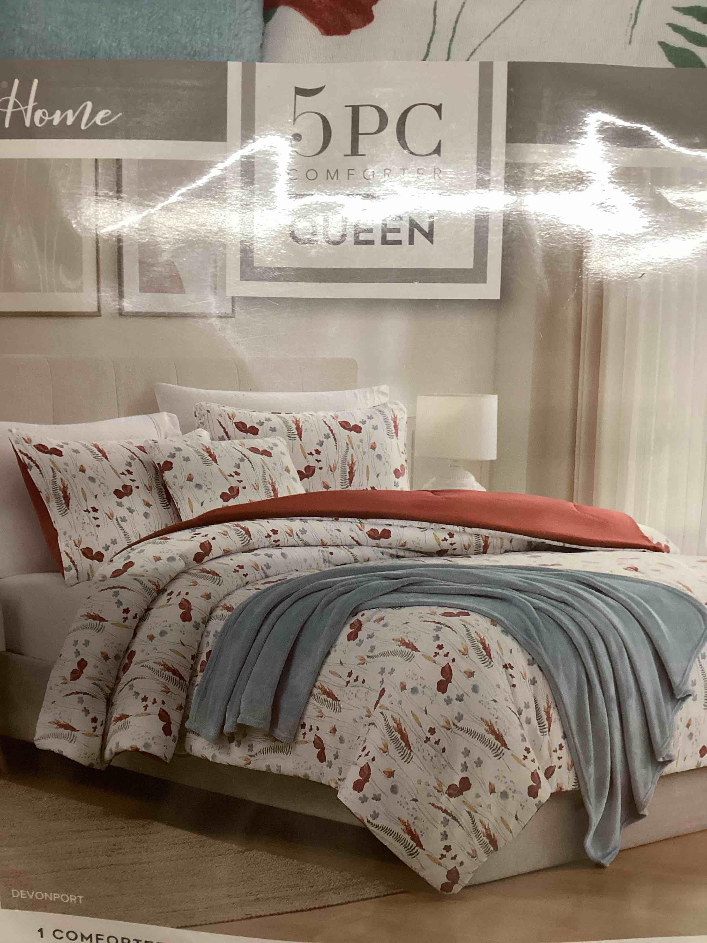 RT home five piece comforter (queen )includes bonus throw