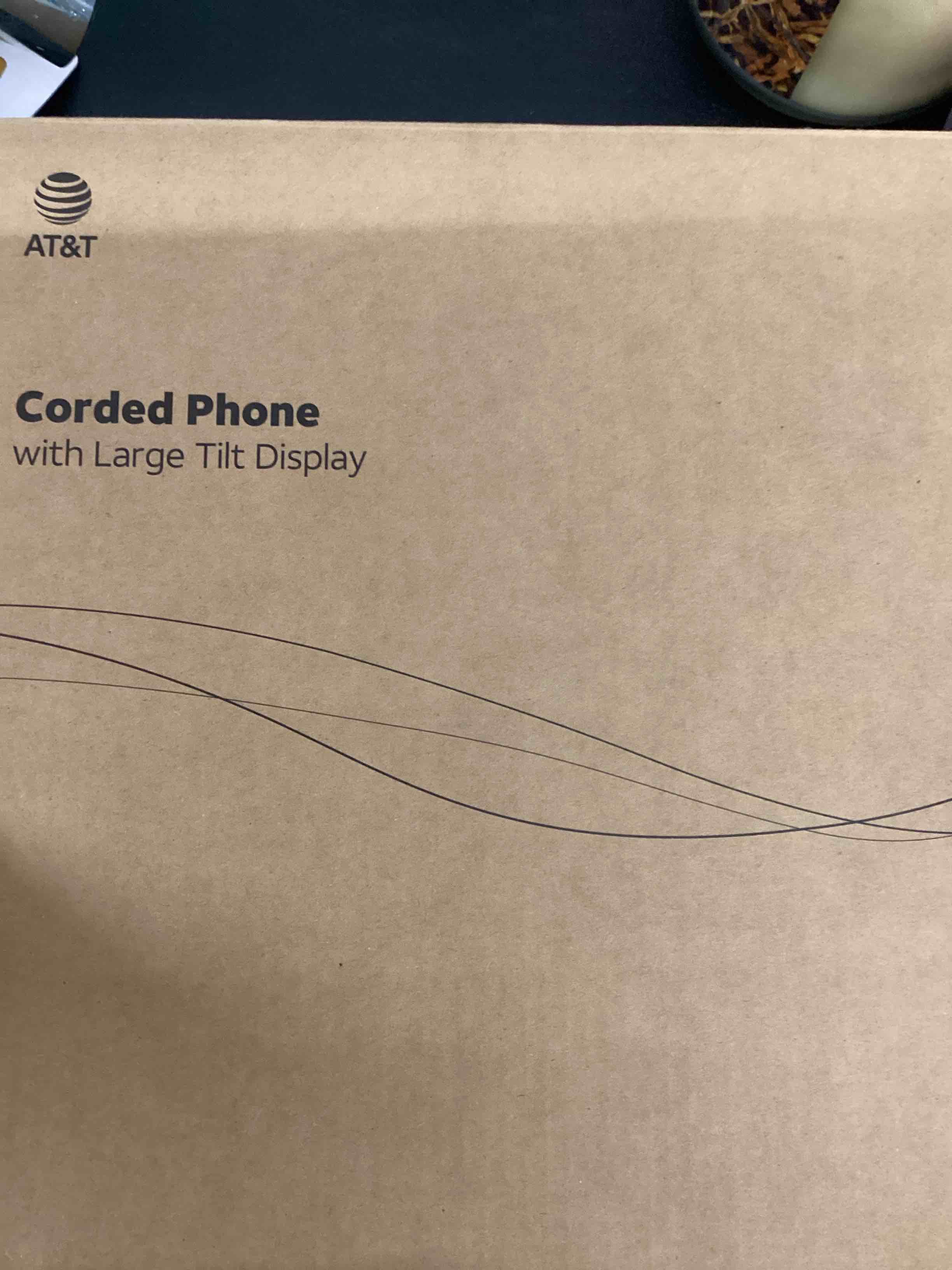 Condition photo showing New/Like New for at&t - 2940 corded phone with caller id/call waiting - black
