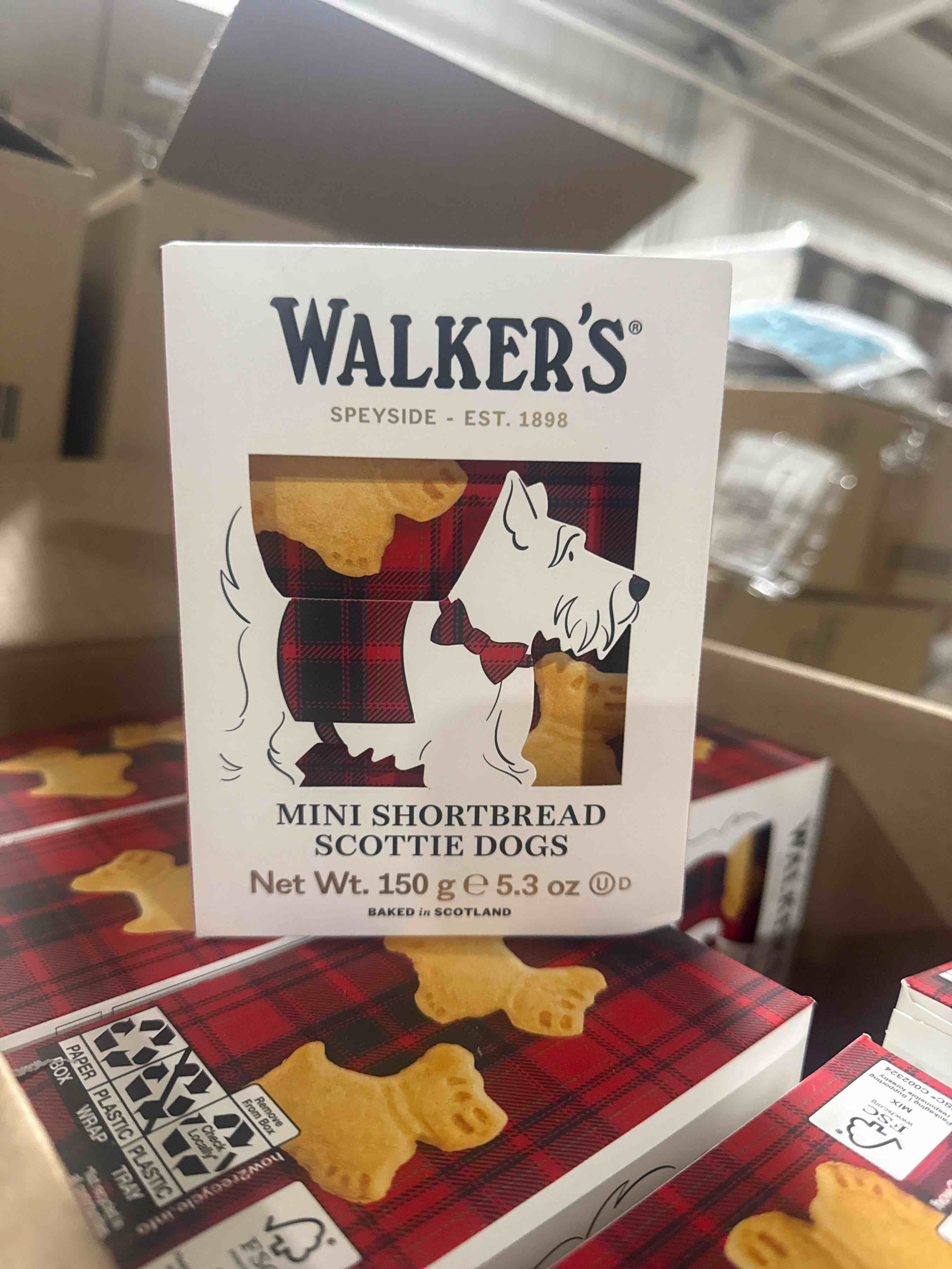 Condition photo showing Good Condition for case of  mini scottie dog shortbread bb oct 2026 