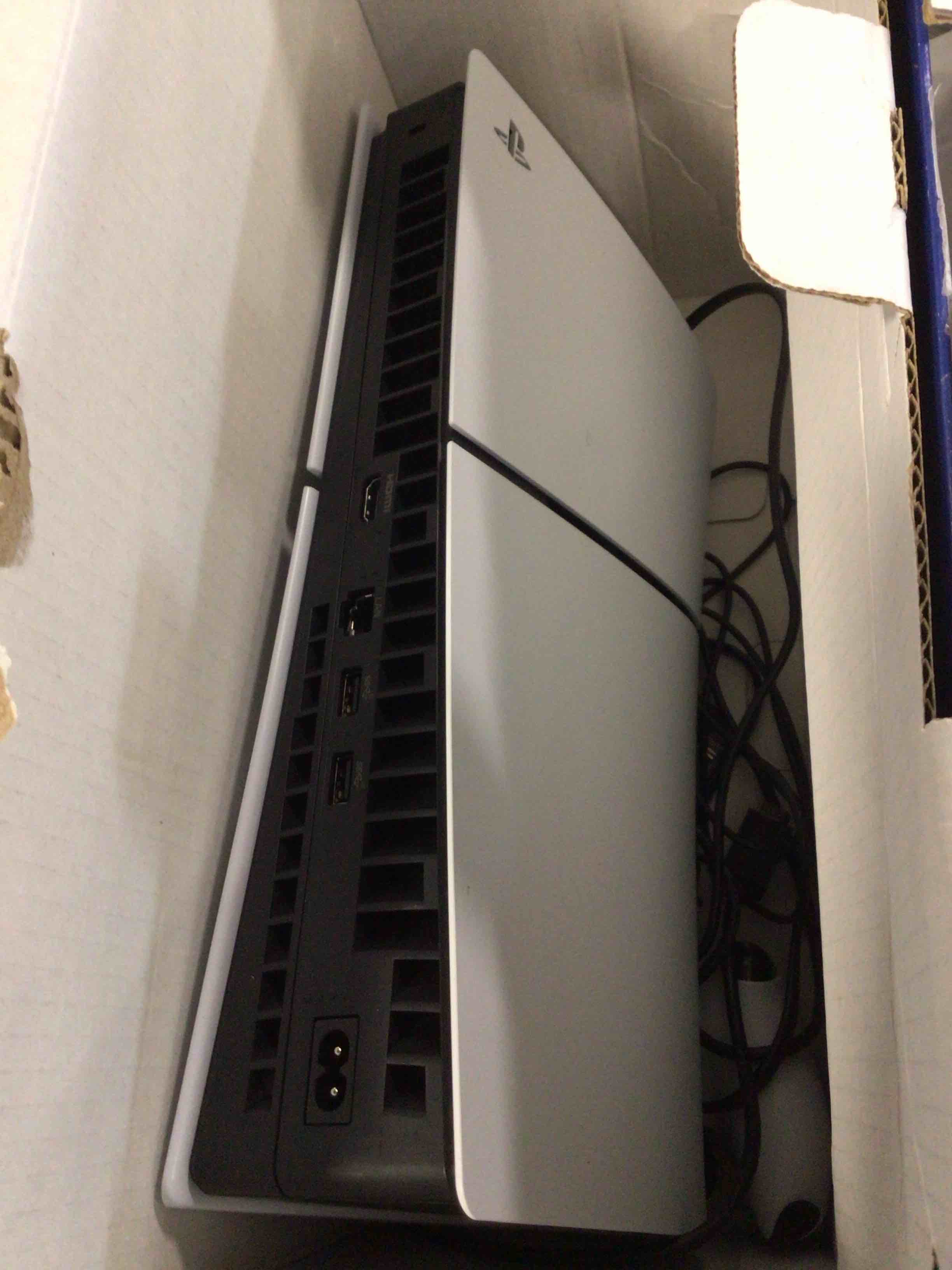 https://s3.amazonaws.com/lotting-images-prod/bidfta/BRN5083228_1779466396914.jpeg