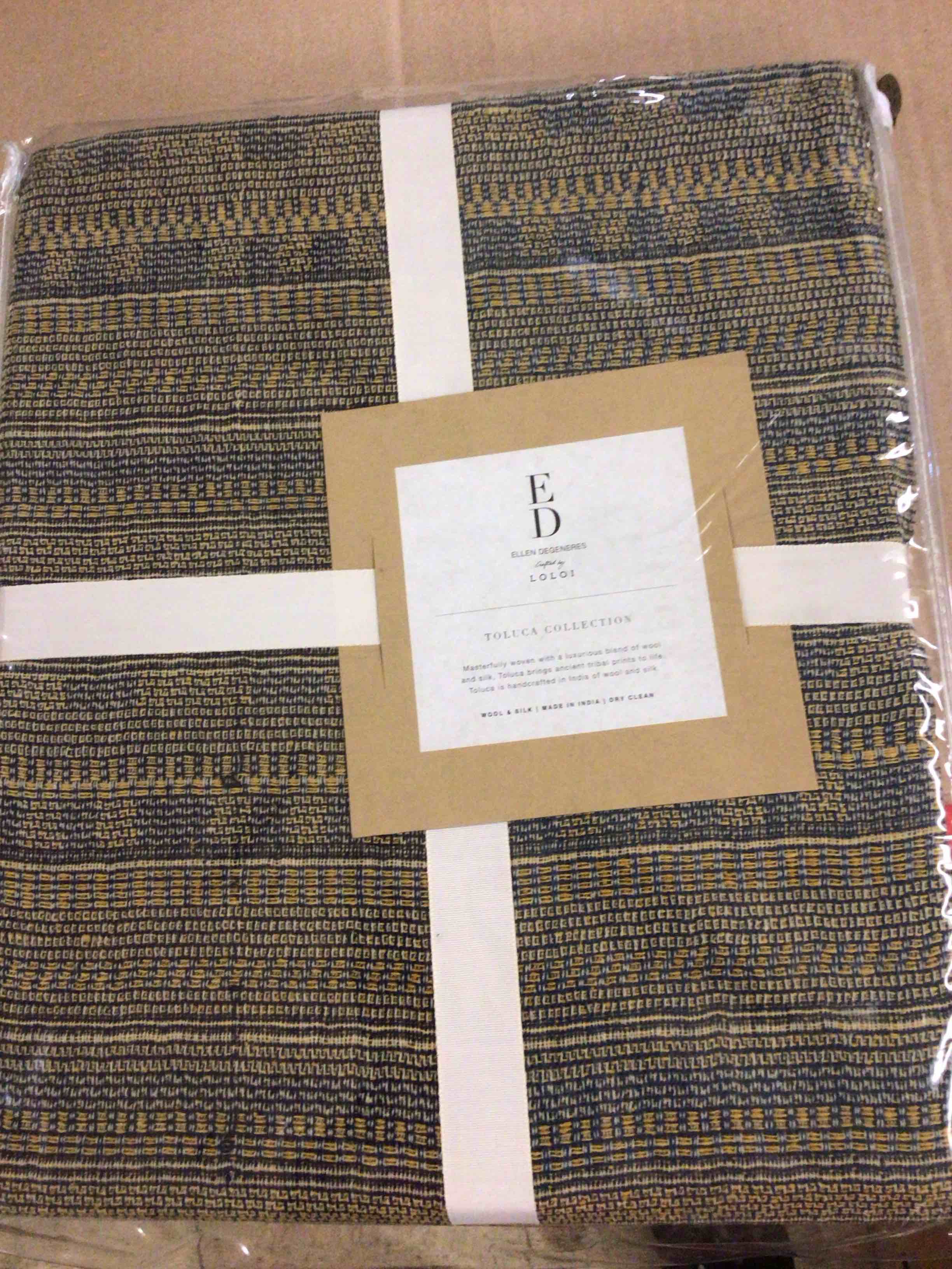 Ellen Degeneres Throw blue grey 50x60