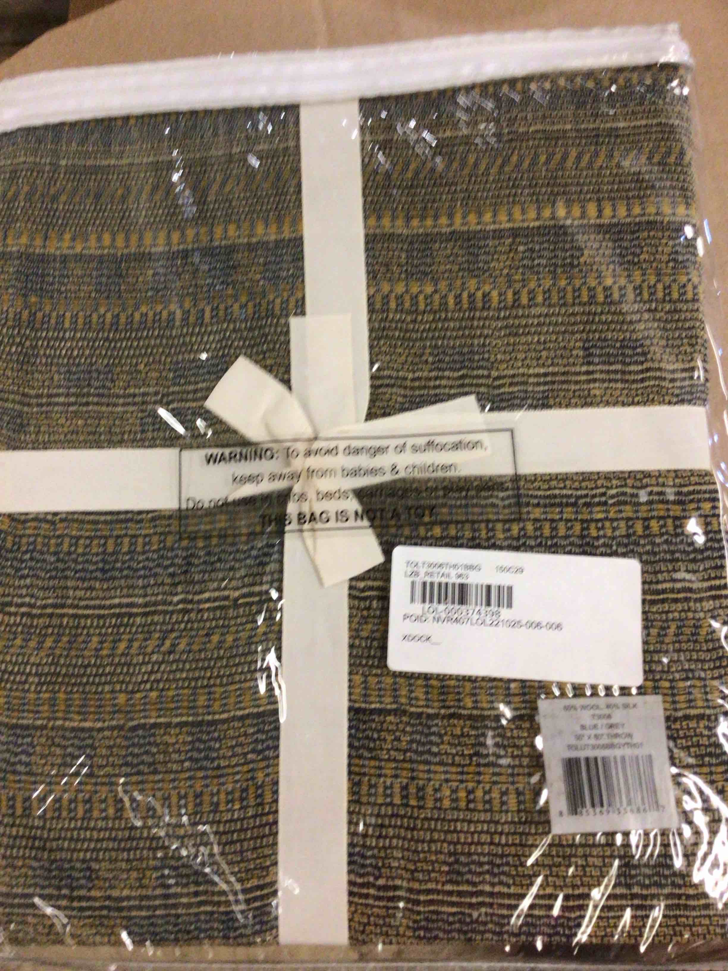 https://s3.amazonaws.com/lotting-images-prod/bidfta/BRN5084387_1780669738937.jpeg