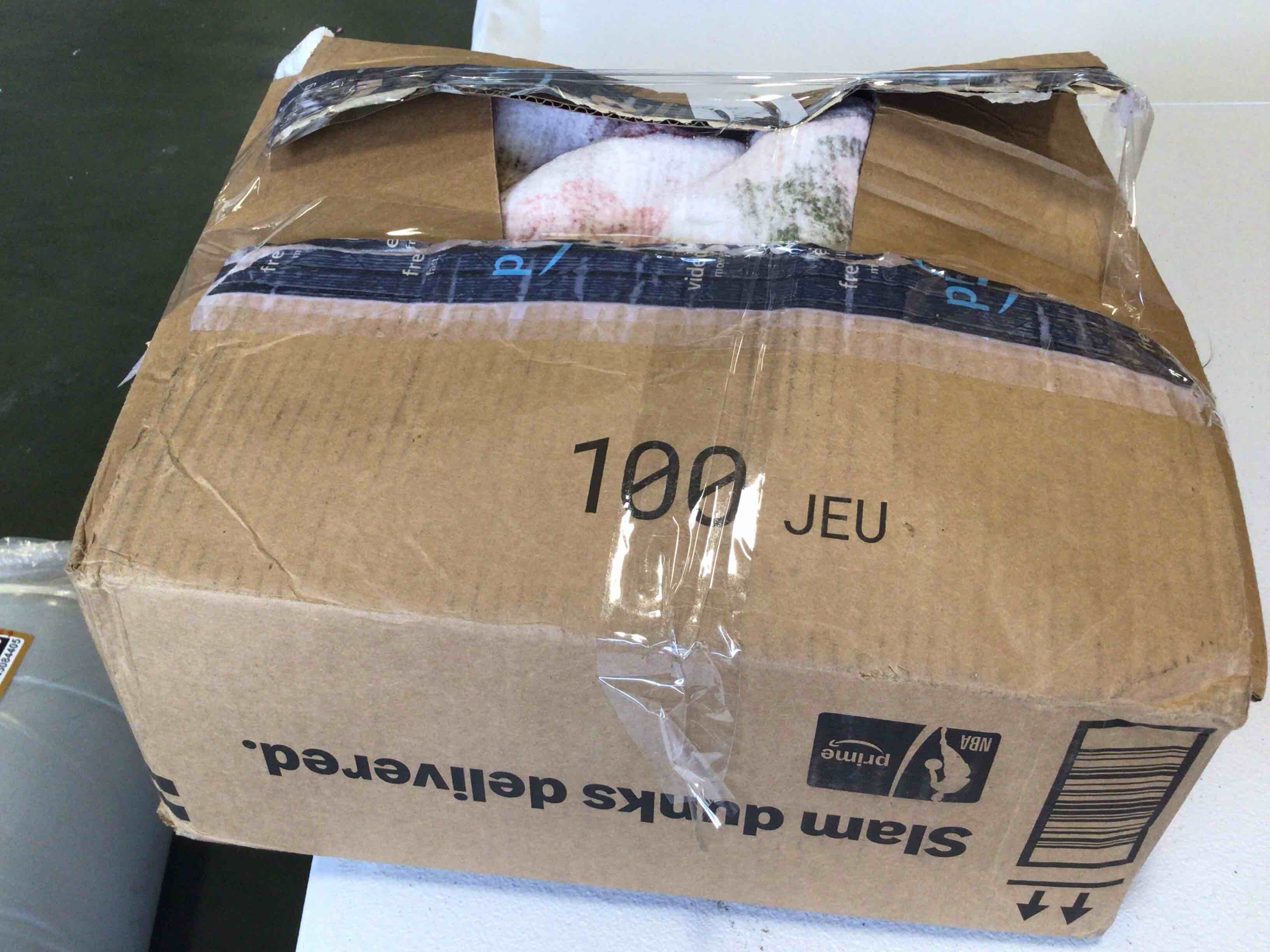 https://s3.amazonaws.com/lotting-images-prod/bidfta/BRN5084409_1780675048141.jpeg
