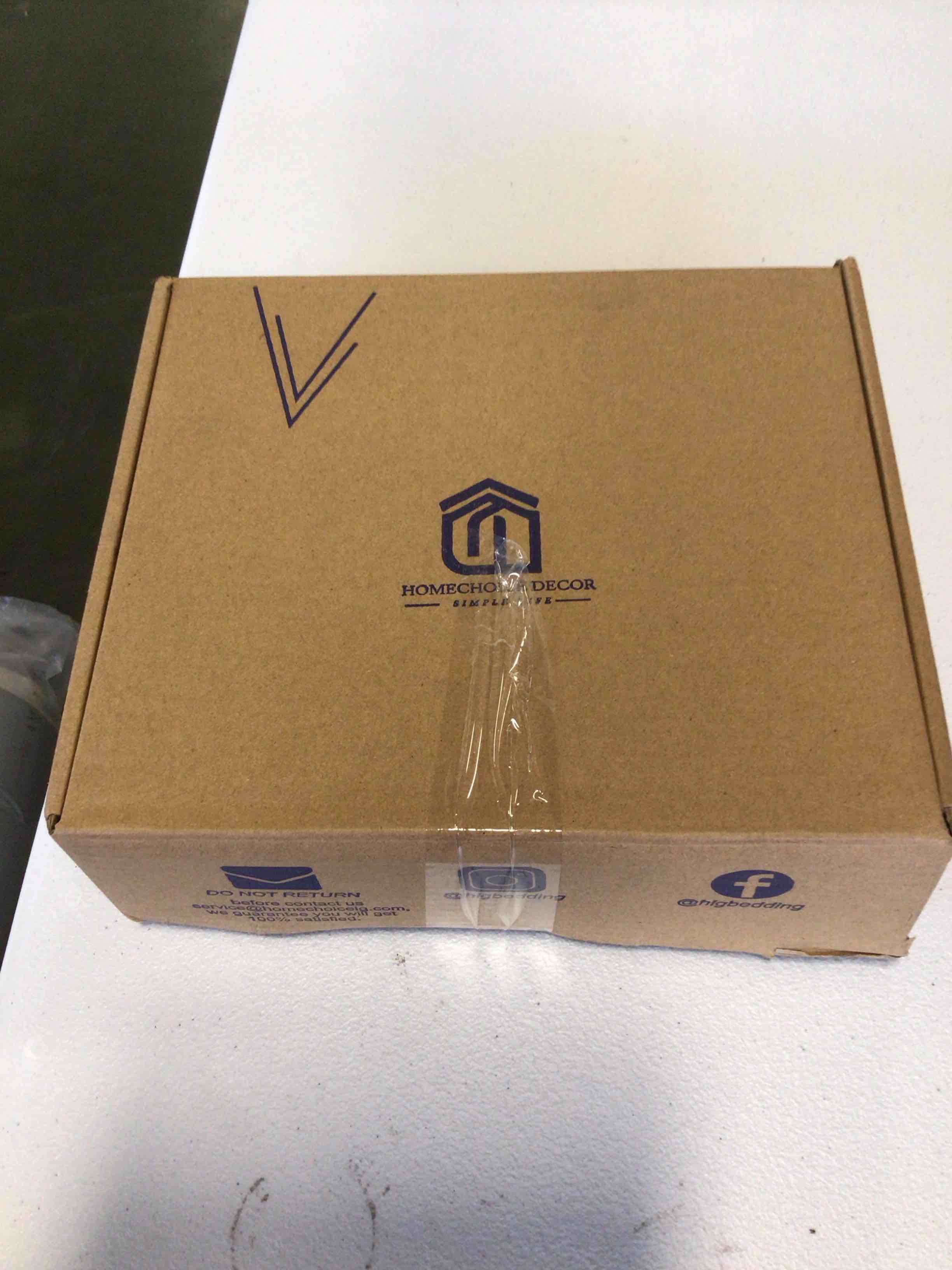 https://s3.amazonaws.com/lotting-images-prod/bidfta/BRN5084433_1780683104322.jpeg