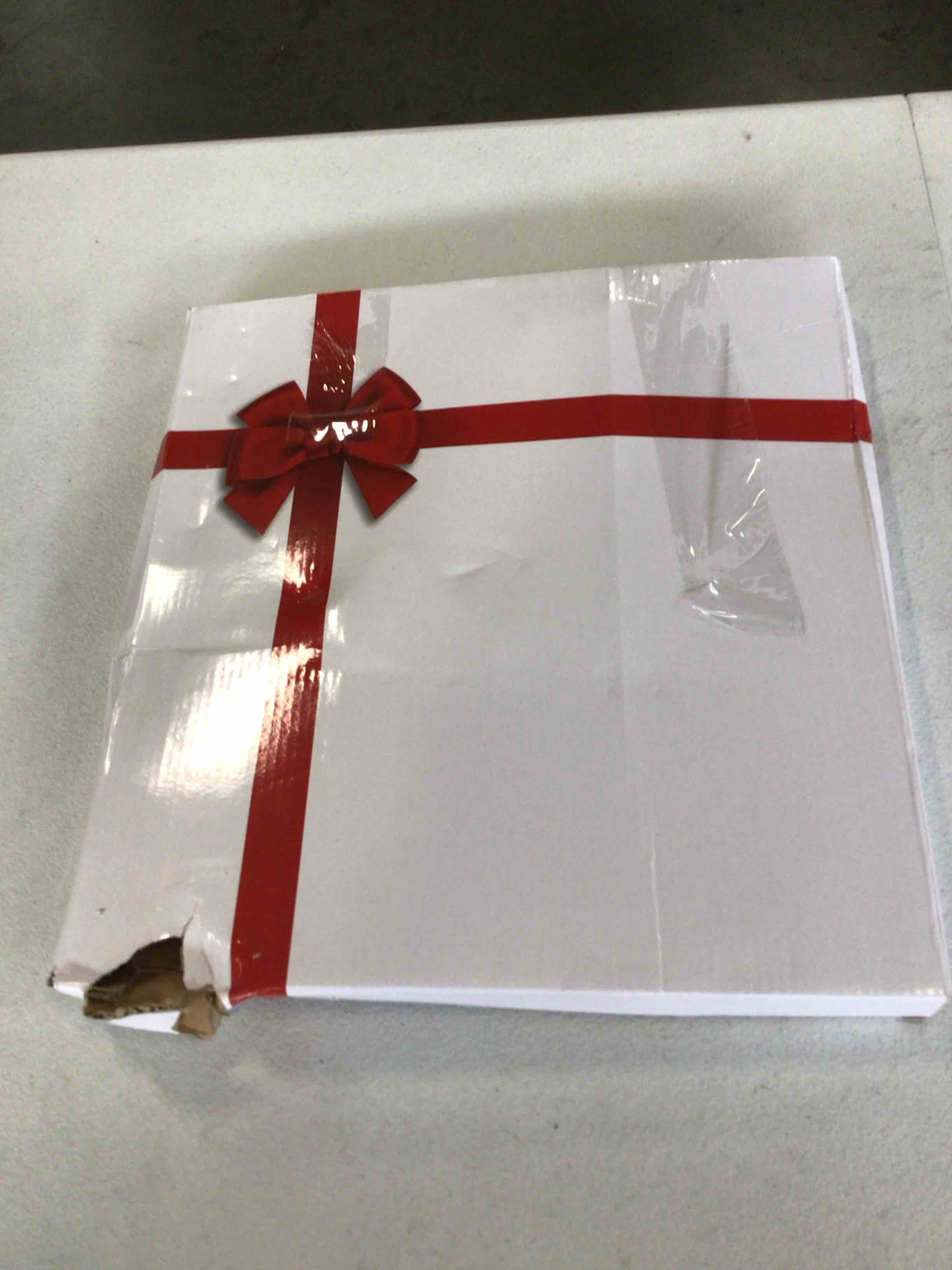 https://s3.amazonaws.com/lotting-images-prod/bidfta/BRN5097915_1783432140813.jpeg