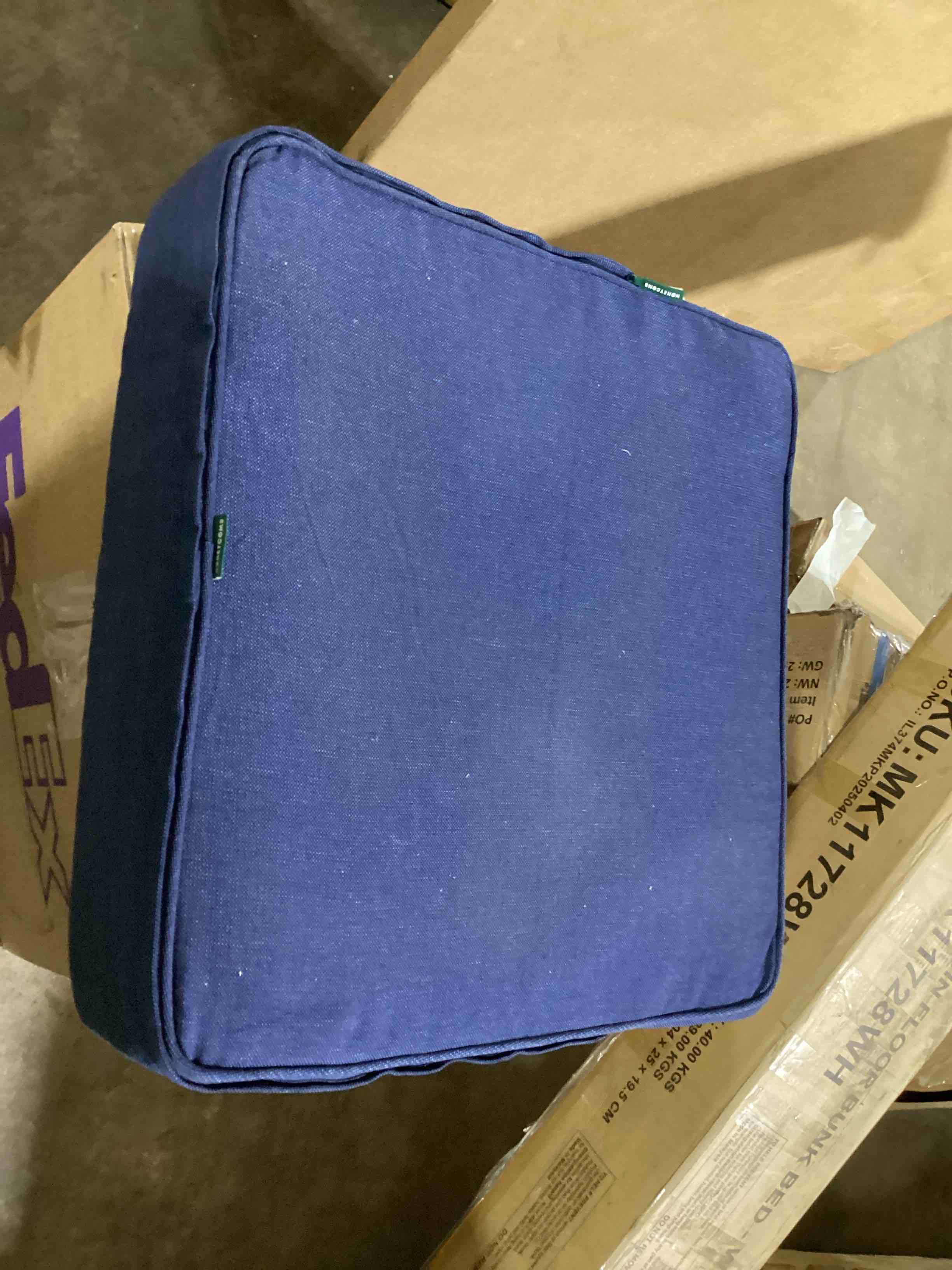 https://s3.amazonaws.com/lotting-images-prod/bidfta/BRN5111052_1783456500302.jpeg