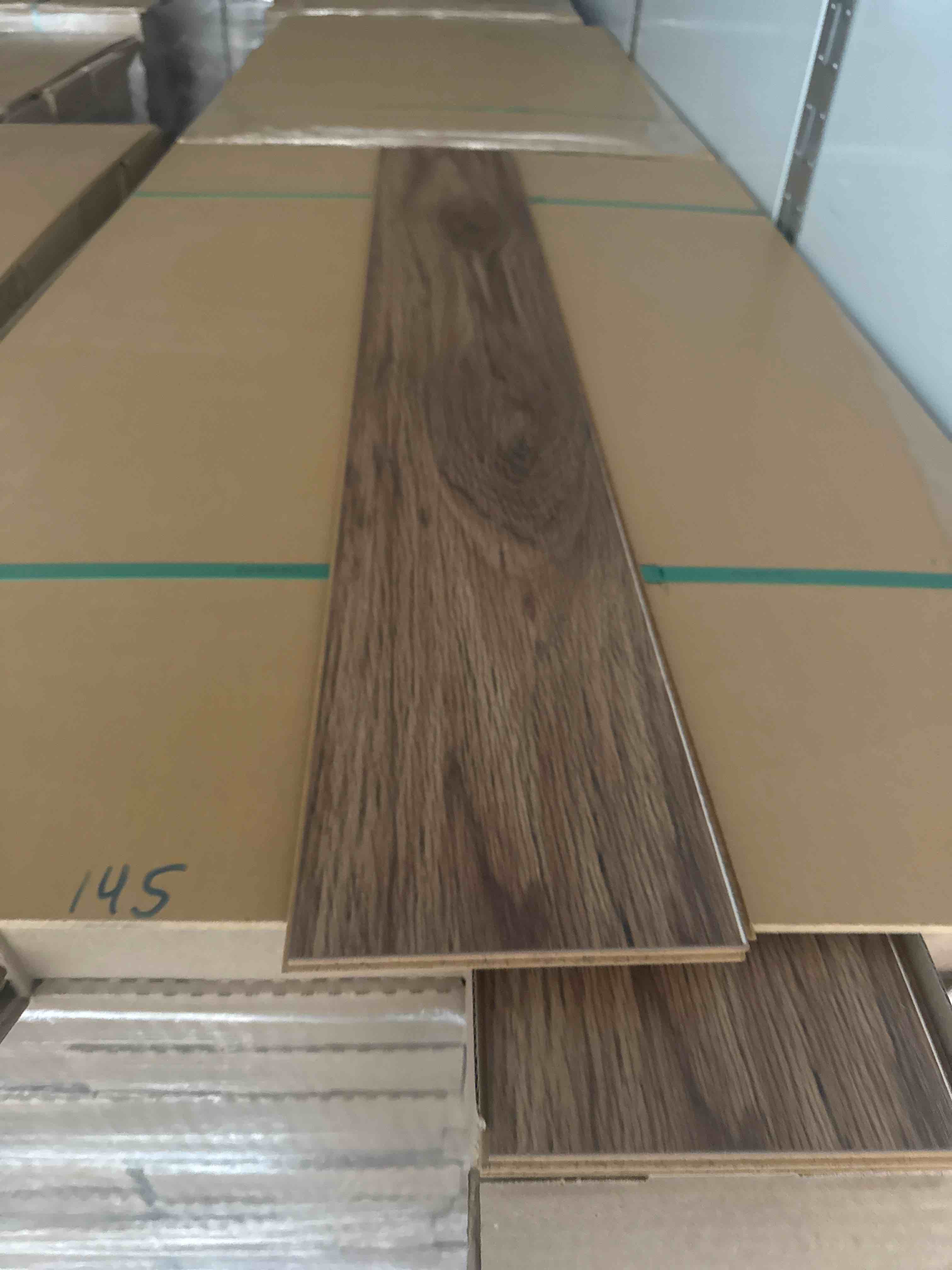 Condition photo showing Good Condition for laminate wood flooring 10mm thickness 7.48 x 50.67  (15.80 sq ft/ box) 56 boxes = 884 sq ft _ bid per sq ft 
