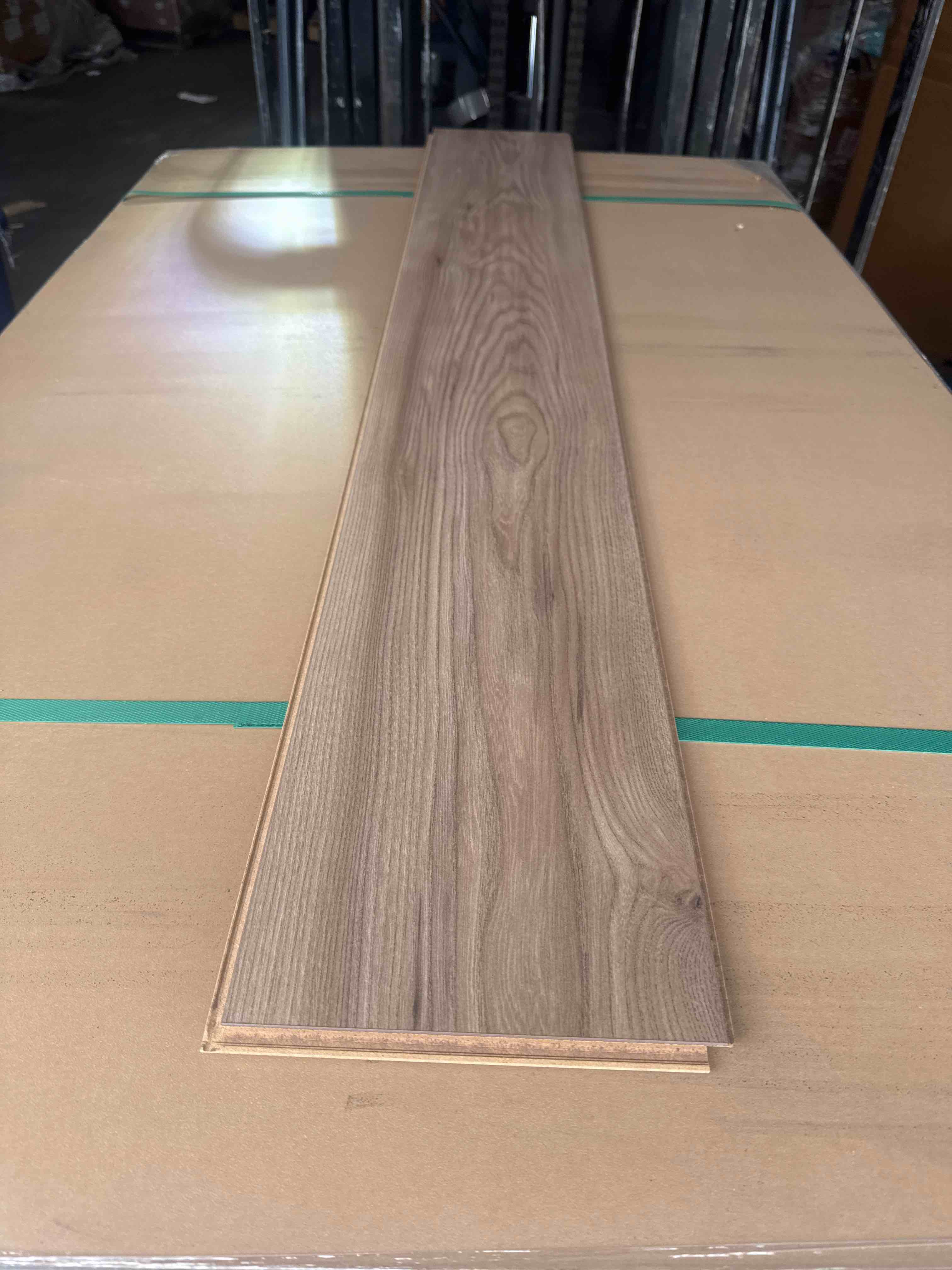 Condition photo showing Good Condition for laminate wood flooring 8mm  7.48 x 50.67  (21.06 sq ft/ box) 56 boxes = 1179.15 sq ft _ bid per sq ft 