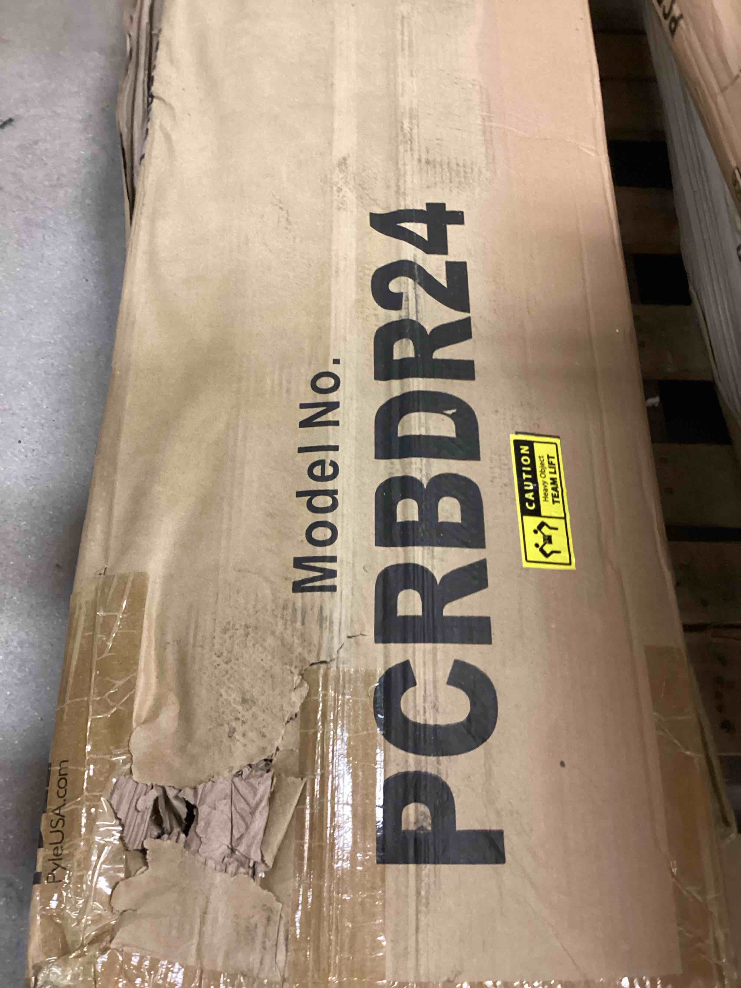 https://s3.amazonaws.com/lotting-images-prod/bidfta/BRN5123058_1780674696695.jpeg
