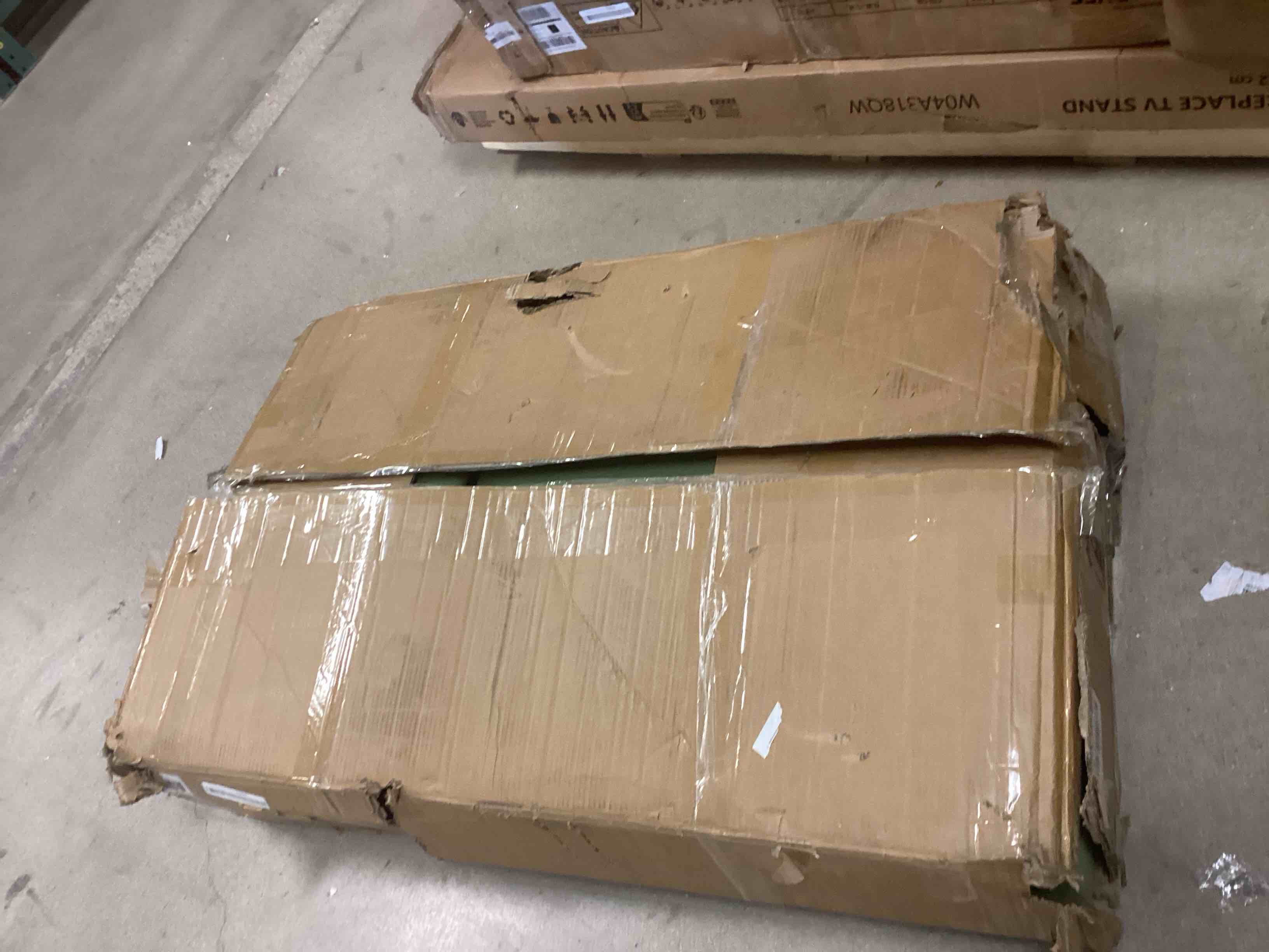 https://s3.amazonaws.com/lotting-images-prod/bidfta/BRN5124606_1782235427366.jpeg