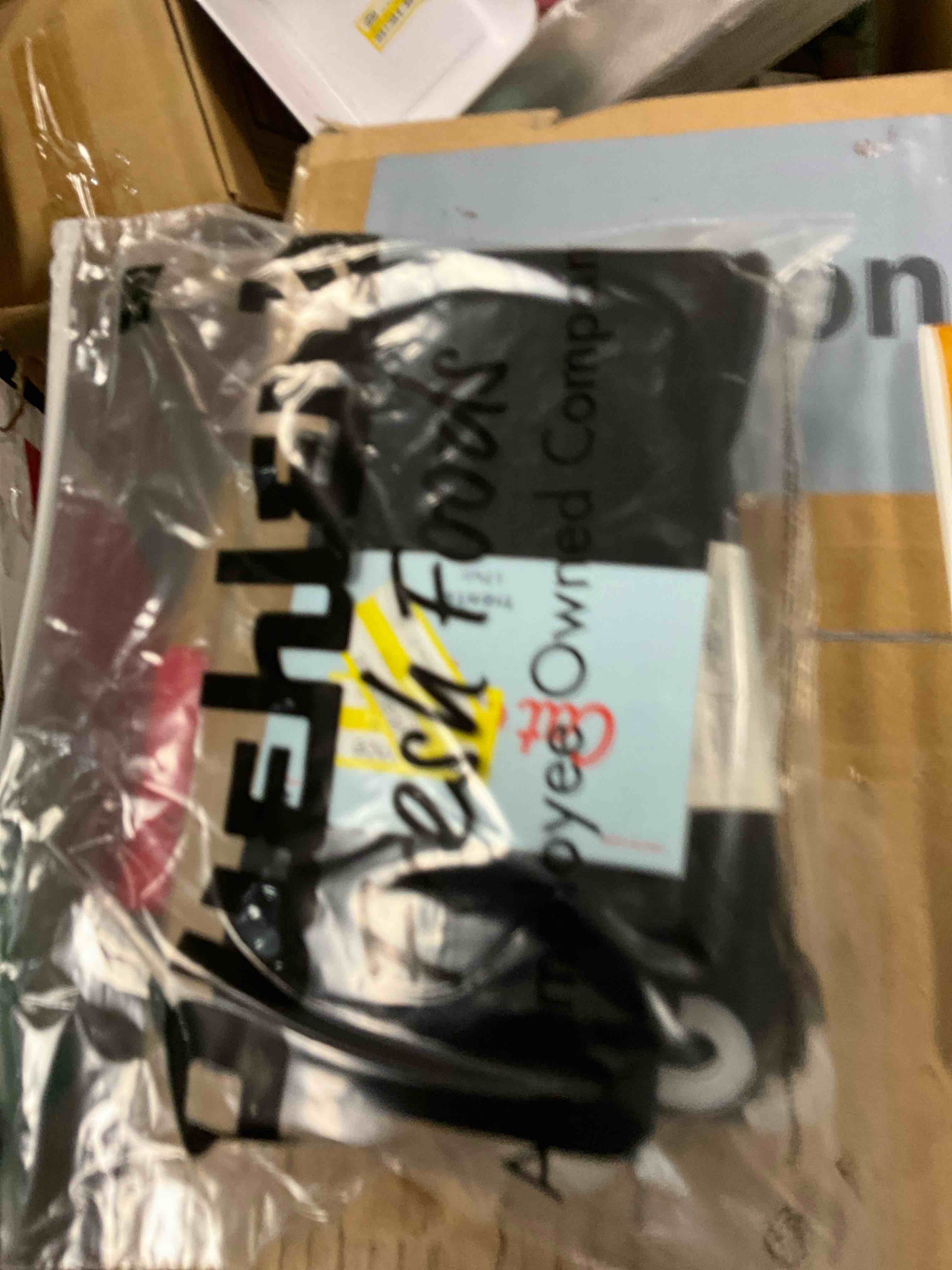 https://s3.amazonaws.com/lotting-images-prod/bidfta/BRN5126876_1782410456967.jpeg