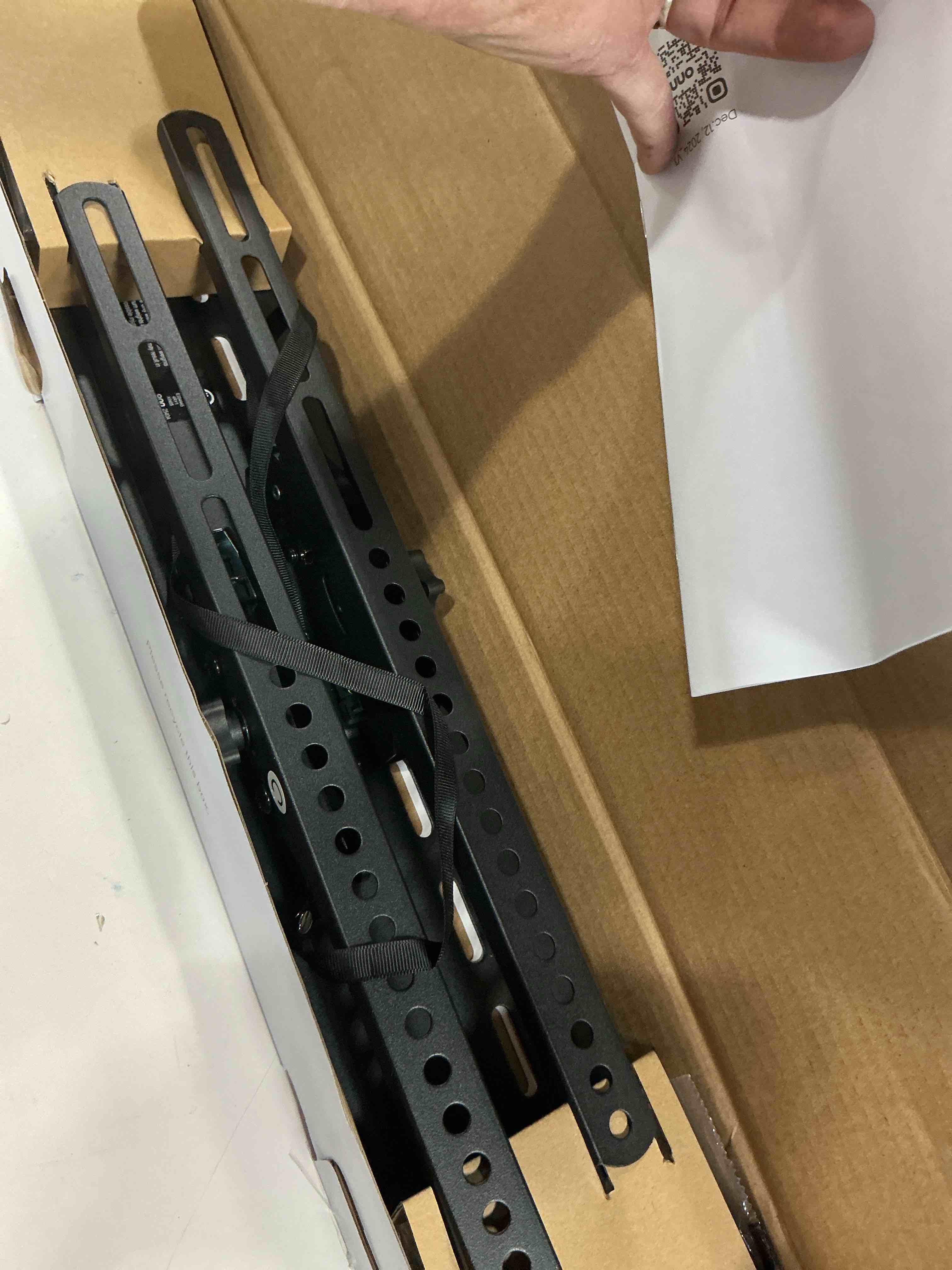 Condition photo showing Good Condition for onn tilting tv wall mount for 50" to 86" tv's, ul listed, up to ±12° tilting