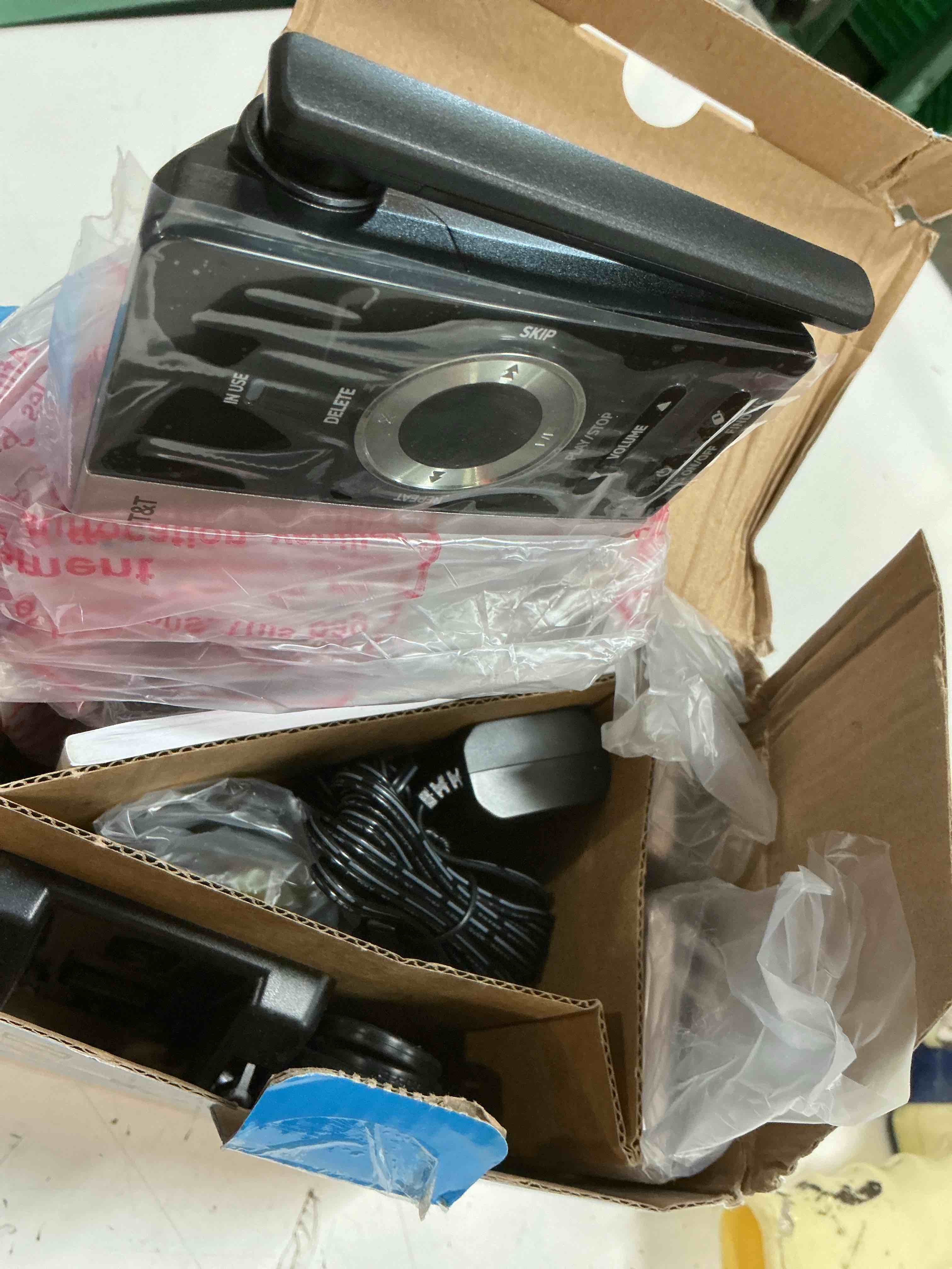 Condition photo showing Good Condition for at&t cl82229 2 handset cordless expandable answering system with smart call block, rose gold