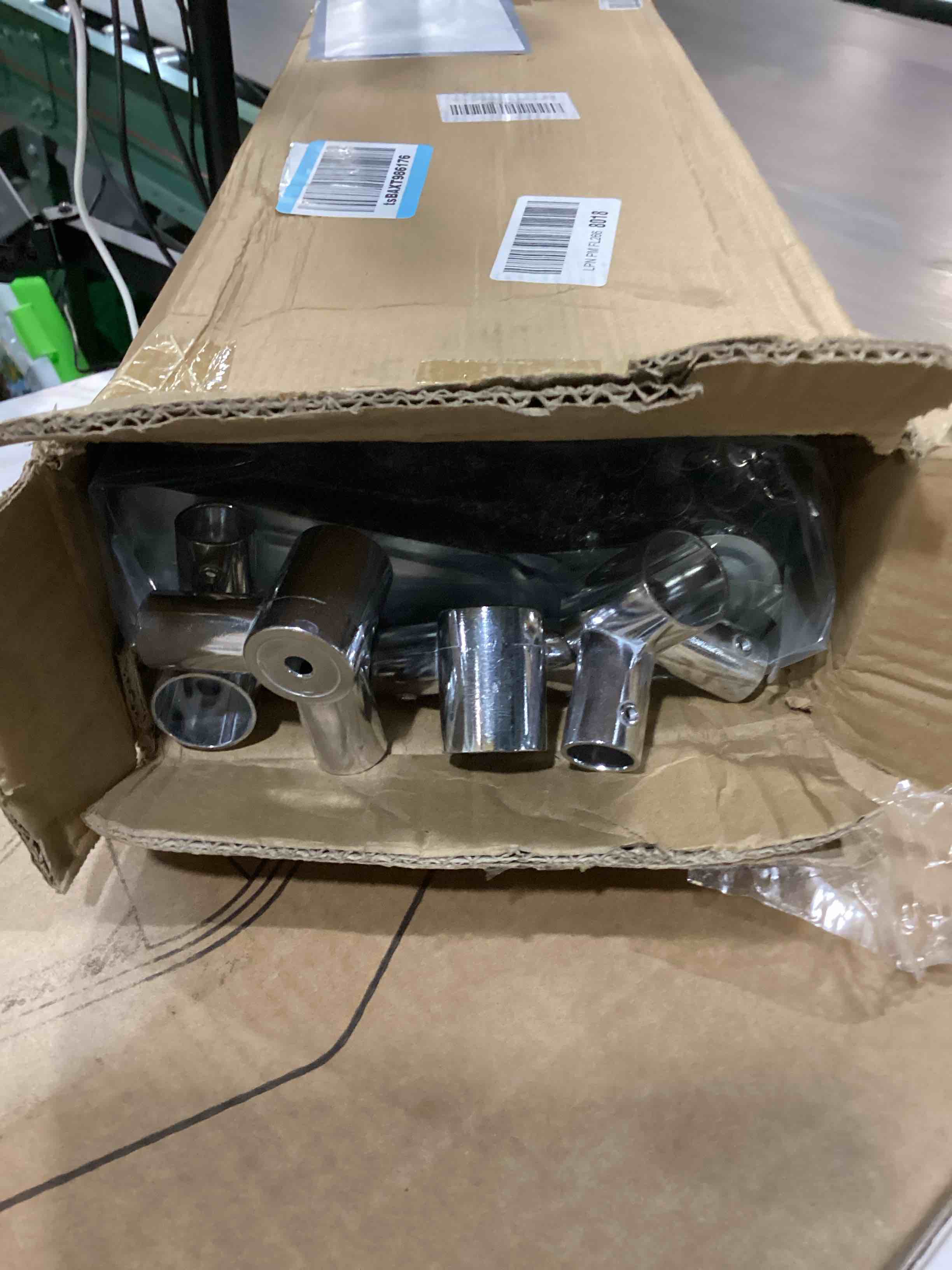 https://s3.amazonaws.com/lotting-images-prod/bidfta/BRN6072115_1778679681085.jpeg