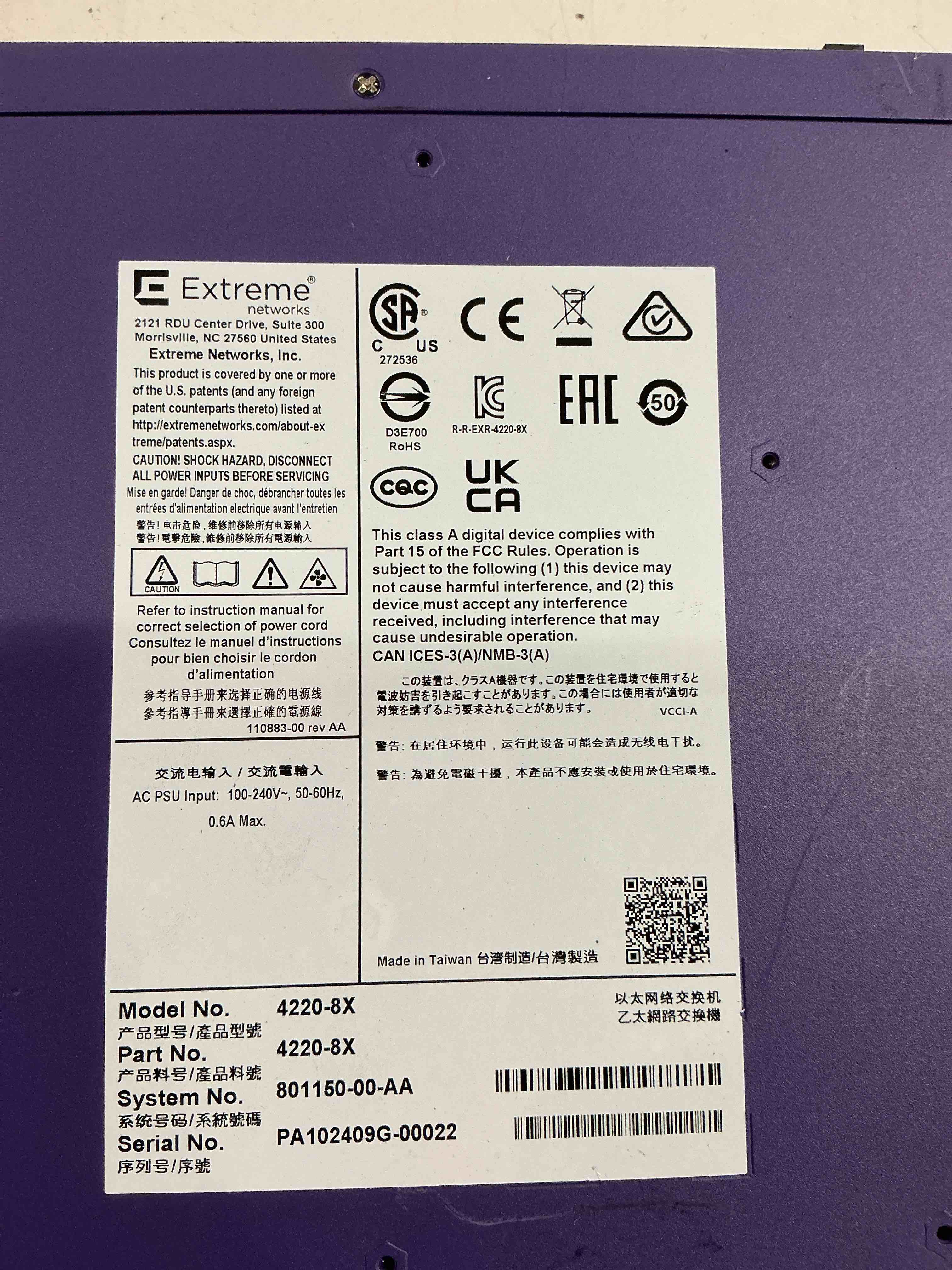 Condition photo showing As Is for extreme networks 4220 8 port