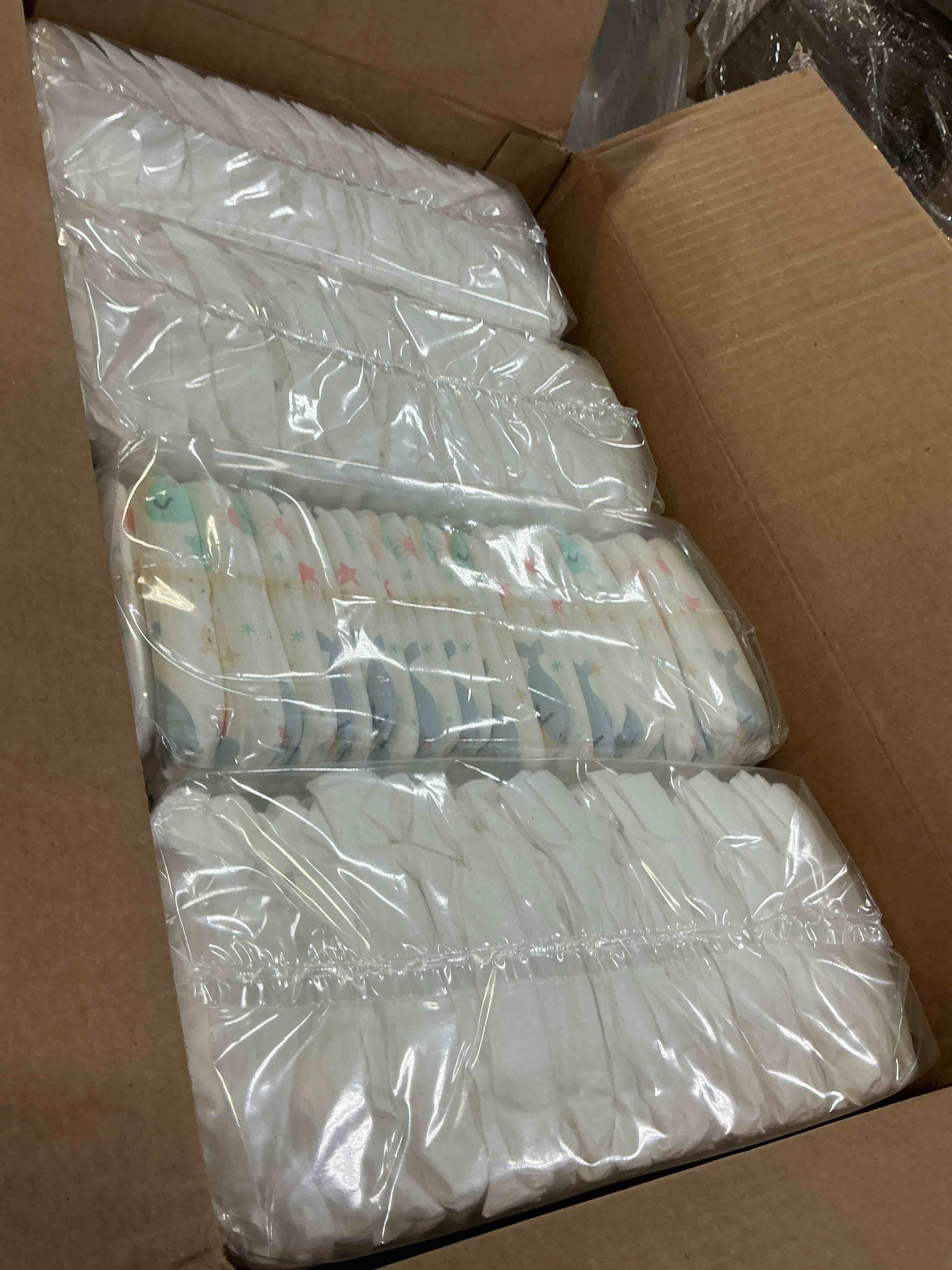 Condition photo showing Good Condition for disposable diapers - size 3 - 216ct - up&up™: 16 to 28 lbs, absorption channels, wetness indicator, hypoallergenic