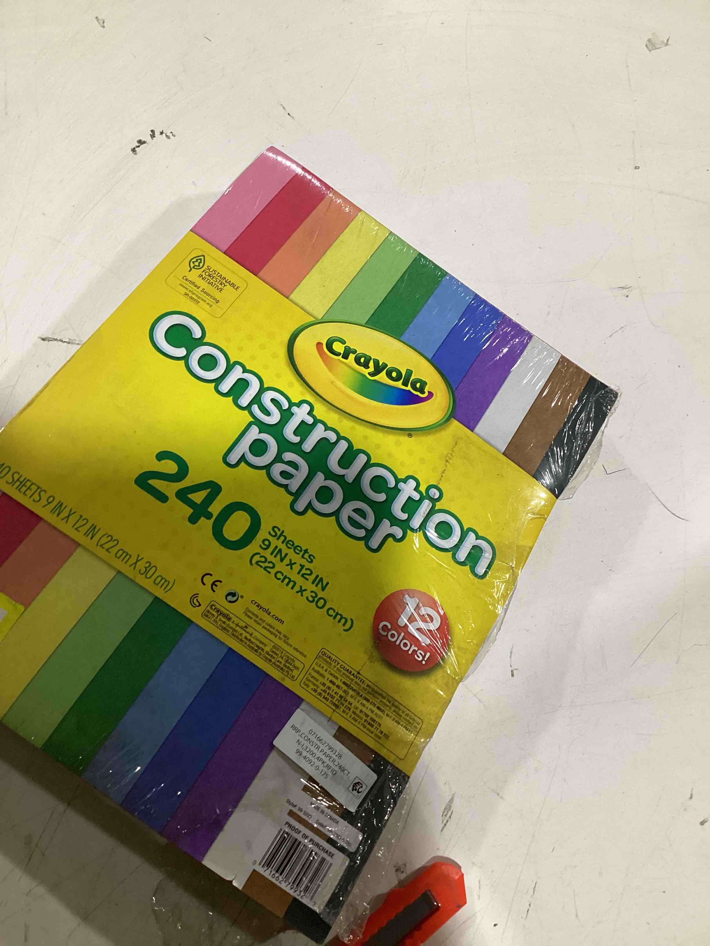 Crayola Construction Paper, 12 Assorted Colors - 240 ct