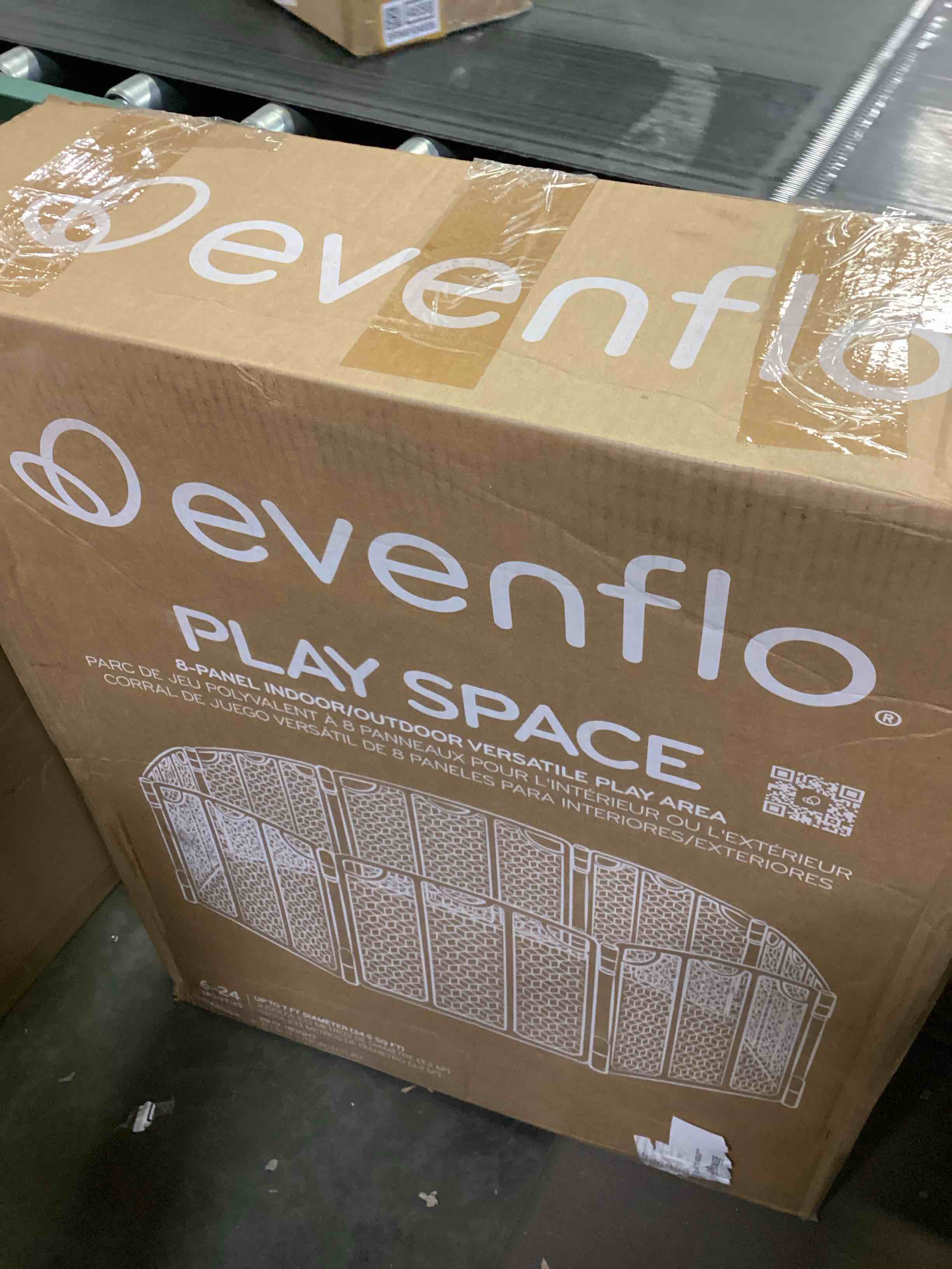 Evenflo Versatile Play Space Adjustable Play Area, Plastic, 8-Panel (Cool Gray)