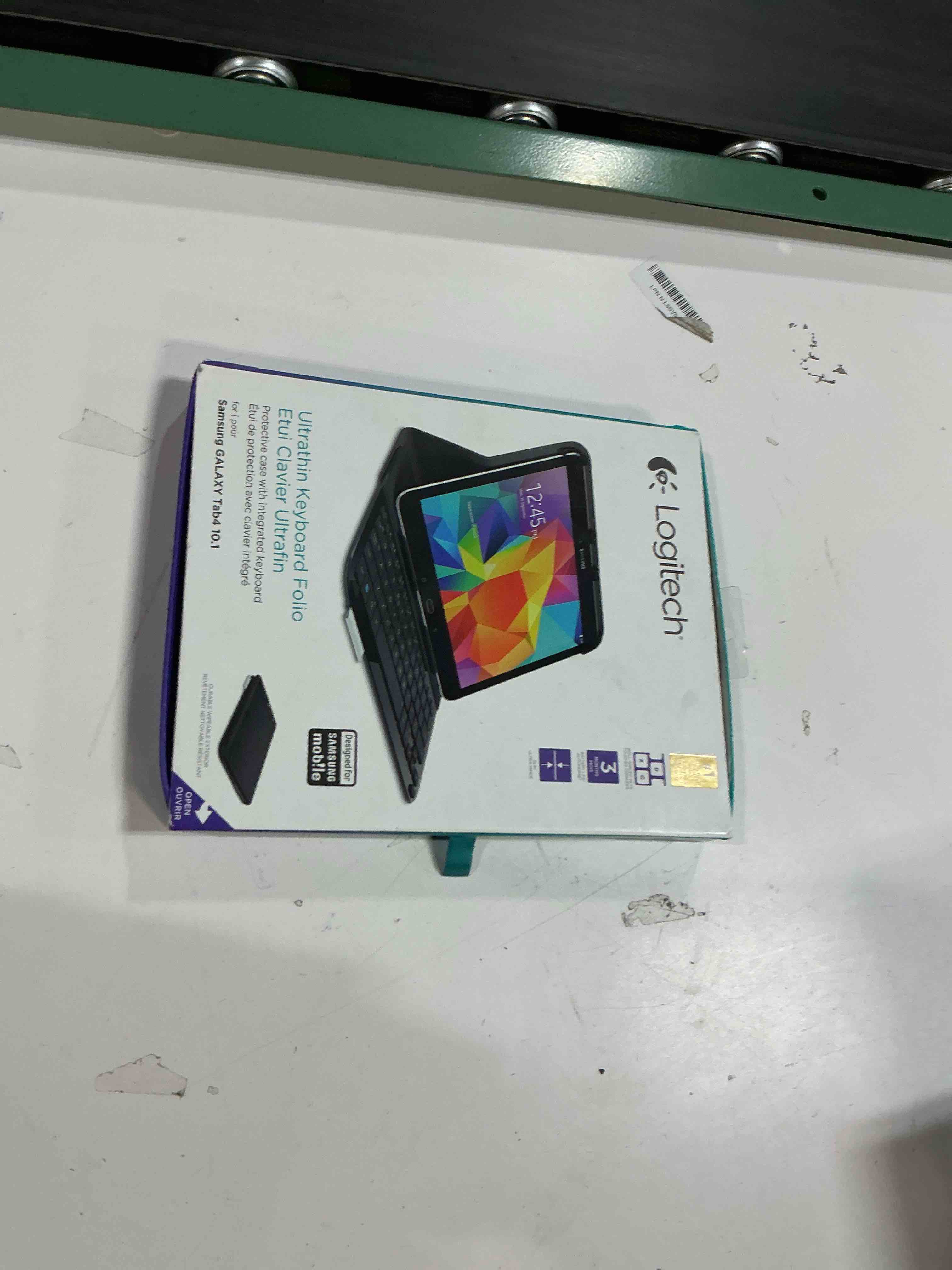 Condition photo showing Good Condition for Logitech Keyboard Folio for Samsung Galaxy Tab 4 10.1