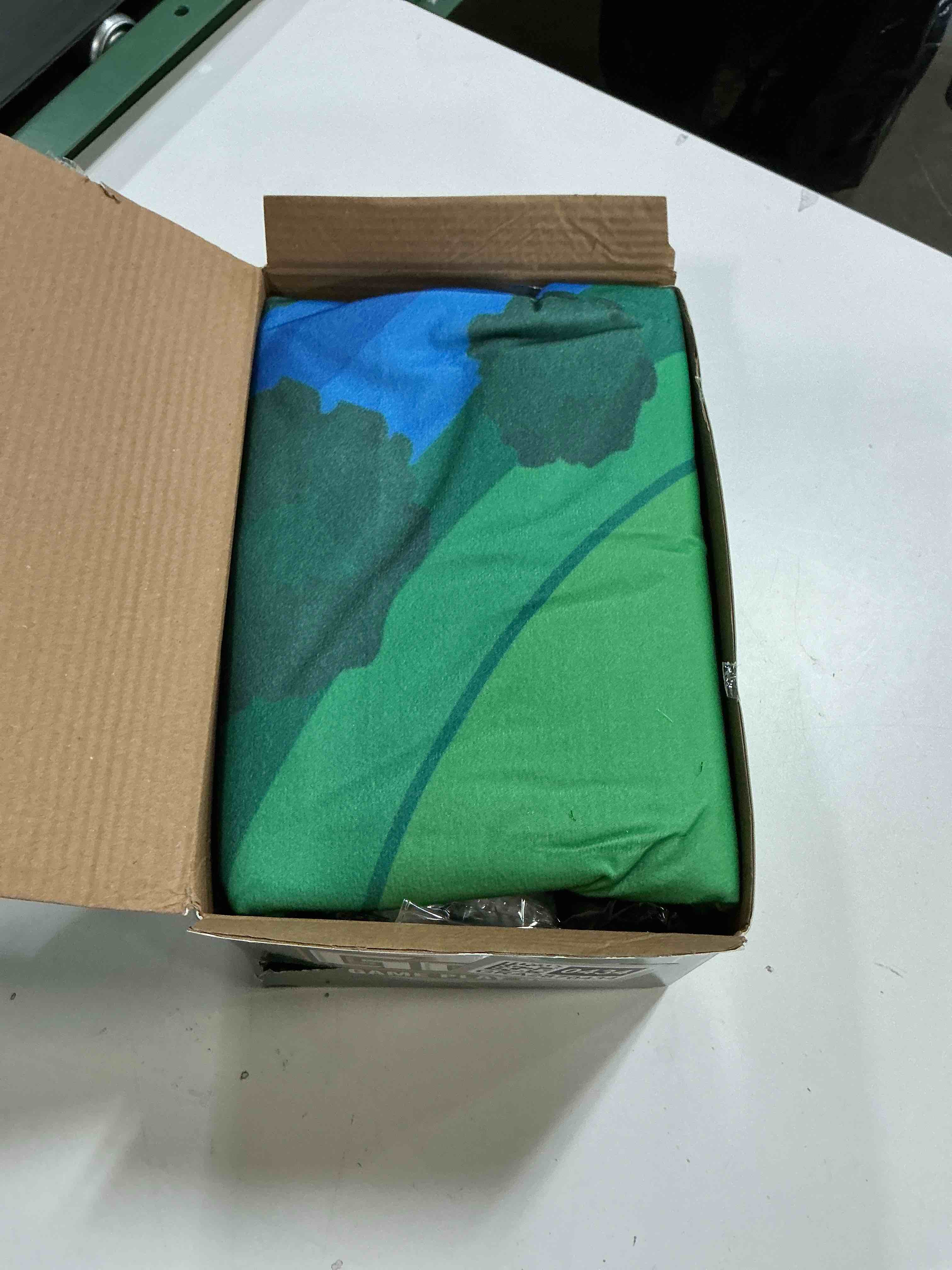 Condition photo showing Good Condition for Golf Chipping Game - Upgrade Indoor Velcro Golf Chipping, Perfect Outdoor Games for Kids Golf Game & Practice?Green? DUYOYU1000 Classic DUYOYU1000-1