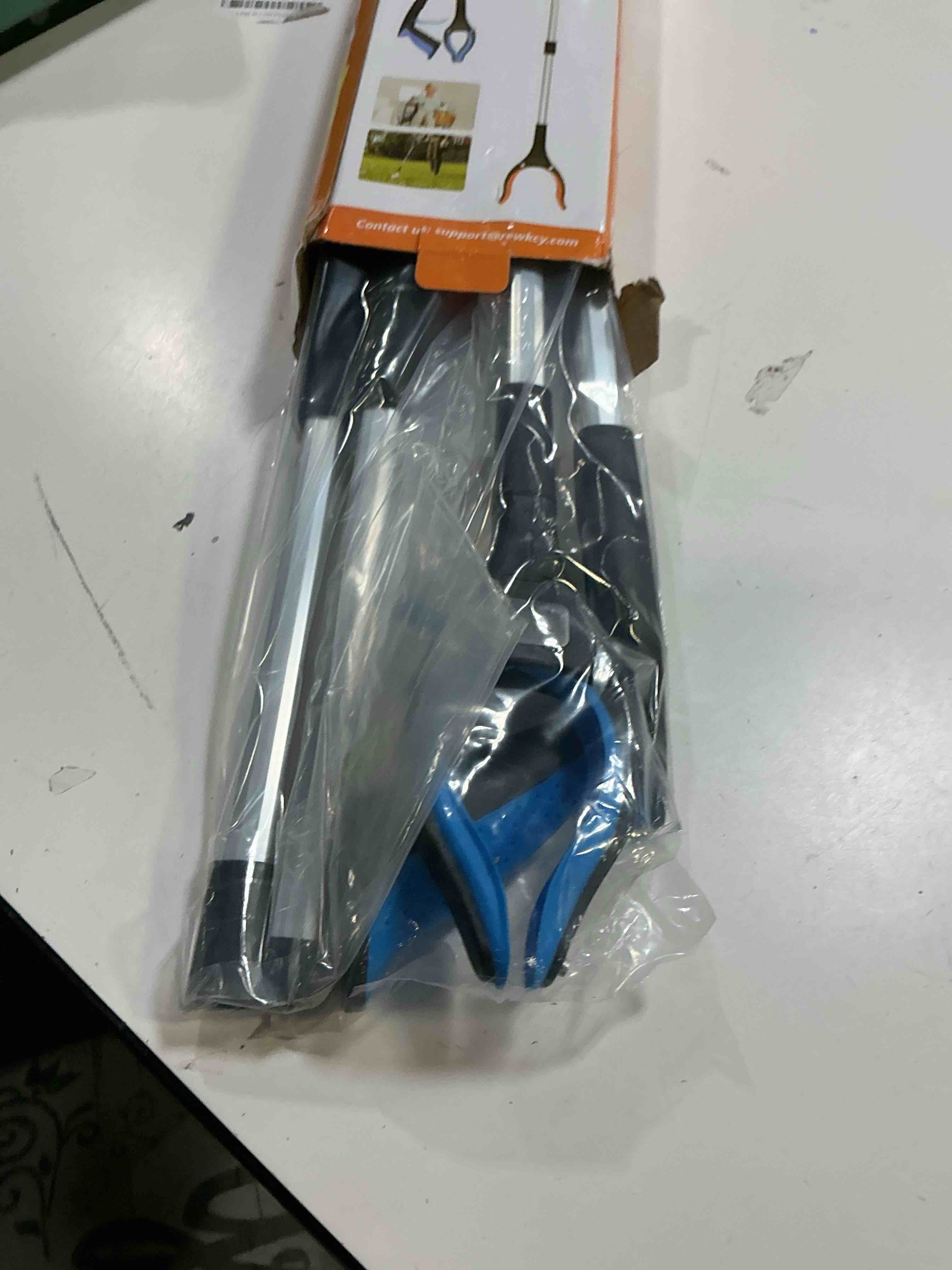 Condition photo showing Good Condition for 32" Grabber Reacher Tool, 2-Pack Foldable Reacher Grabber Pickup Tool with 360° Rotating Jaw & Magnet, Trash Picker Upper Grabber, Lightweight Grabbers for Seniors Heavy Duty 32-inch