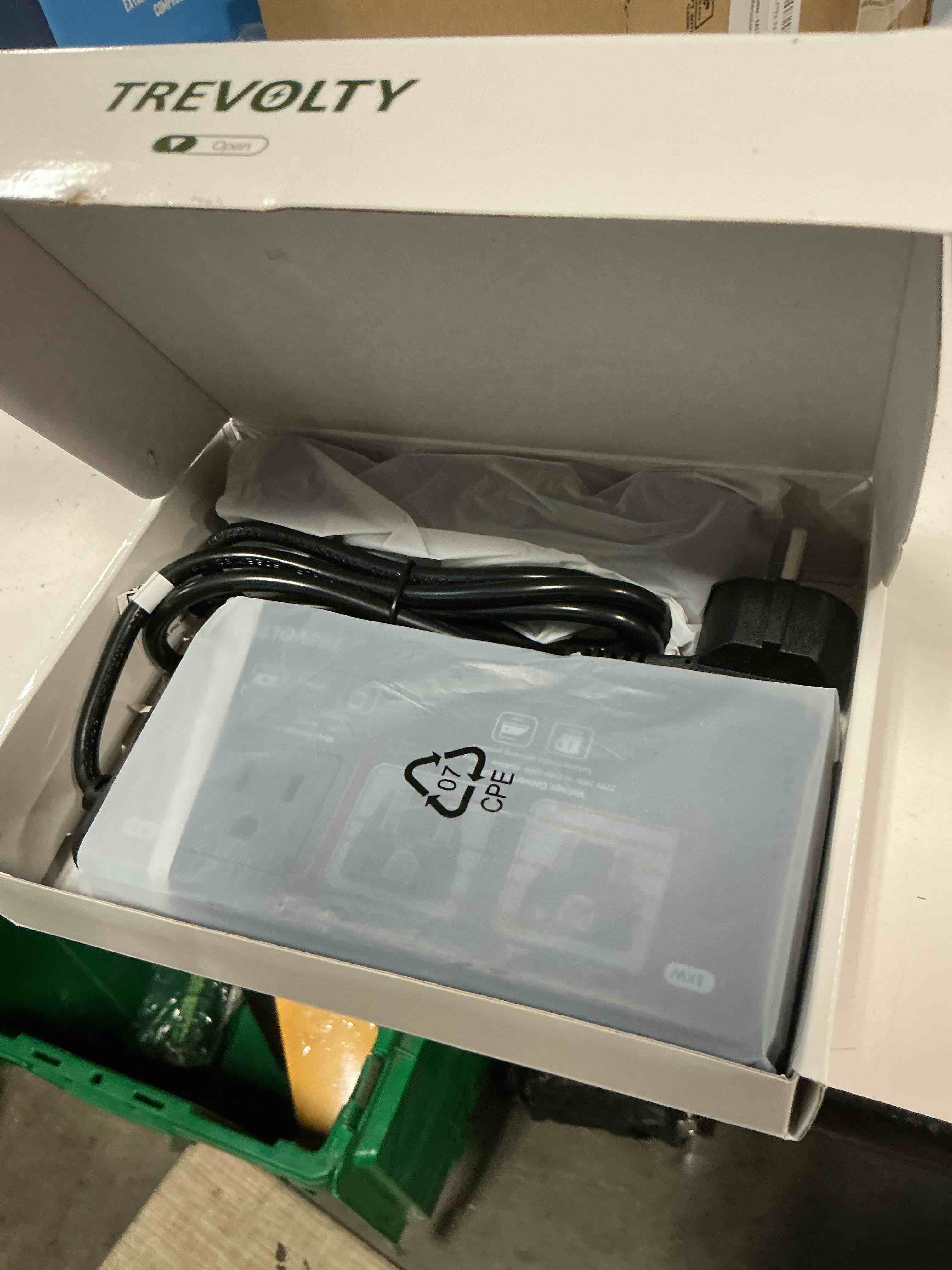 https://s3.amazonaws.com/lotting-images-prod/bidfta/BRN6200843_1779799151860.jpeg