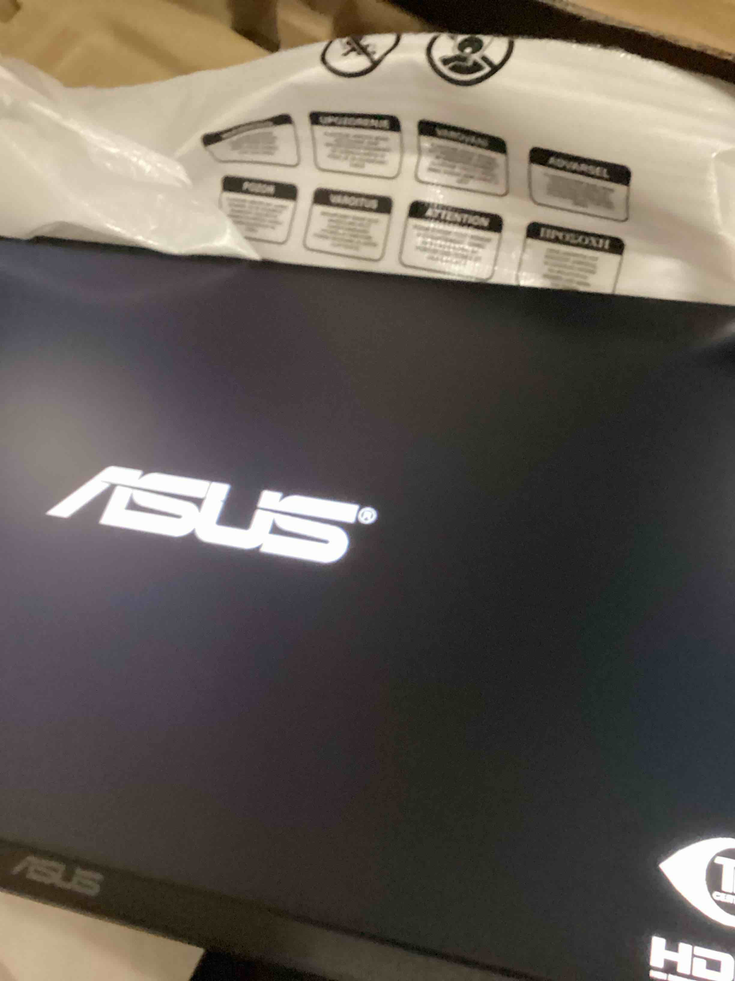 https://s3.amazonaws.com/lotting-images-prod/bidfta/BRN6220520_1781532577858.jpeg
