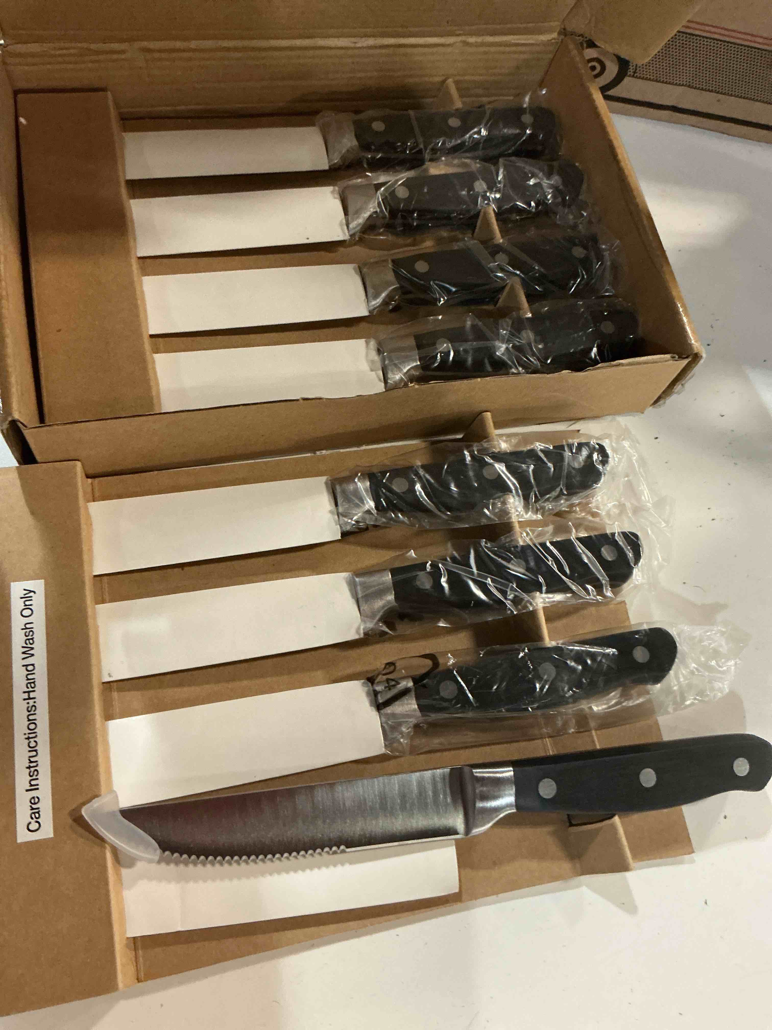 Condition photo showing Good Condition for classic 6-piece black triple rivet steak knife set,