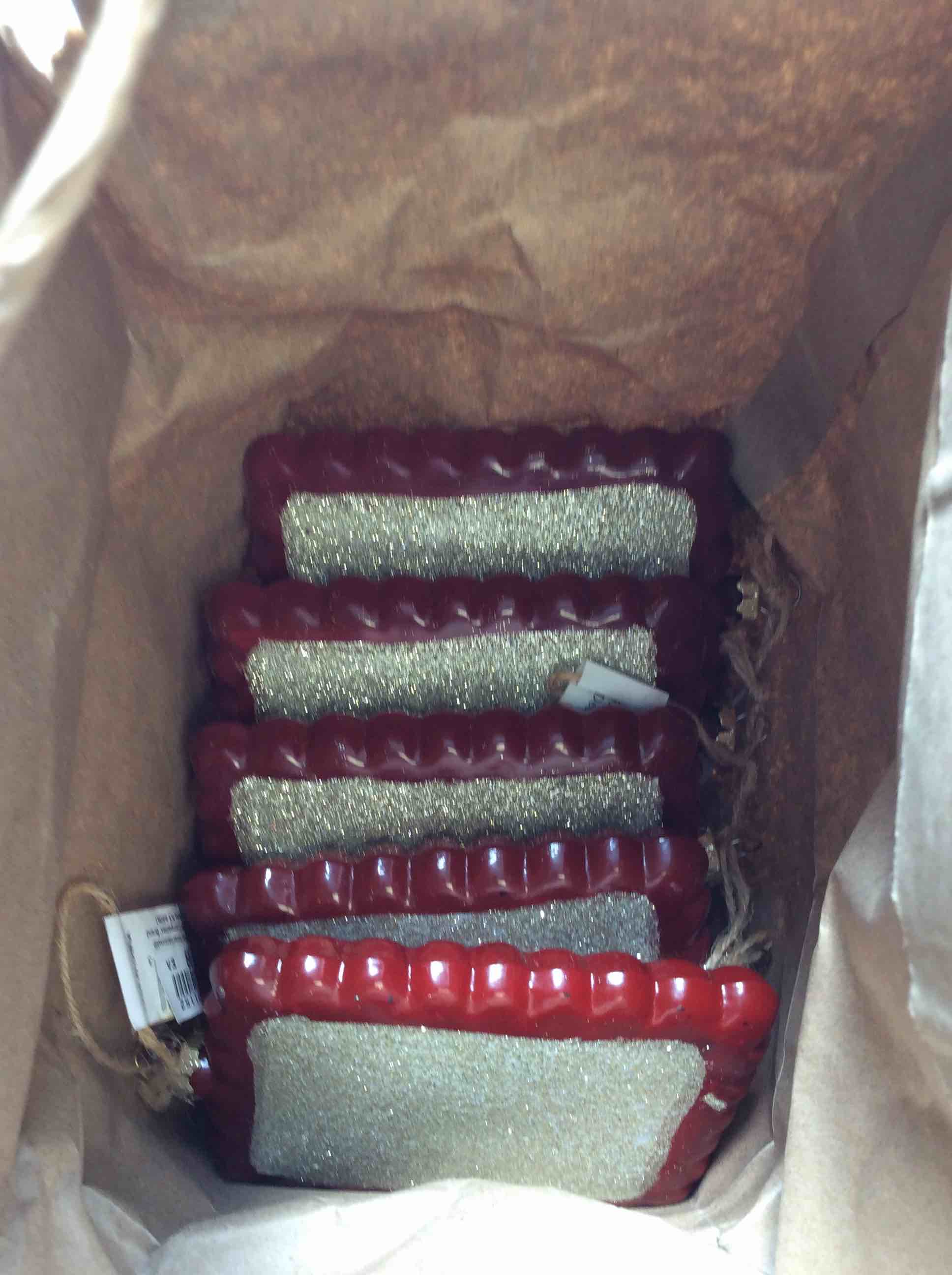 Condition photo showing New/Like New for bag of 5 christmas ornaments 