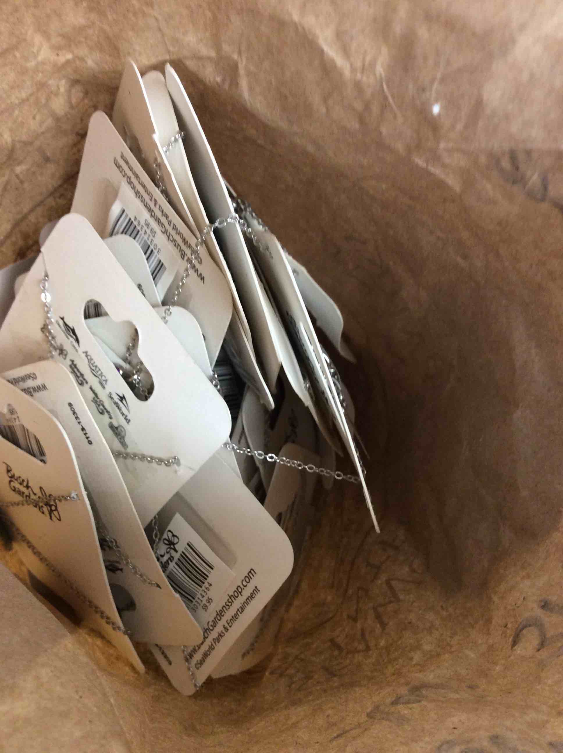Condition photo showing New/Like New for bag of geek hippo necklace 