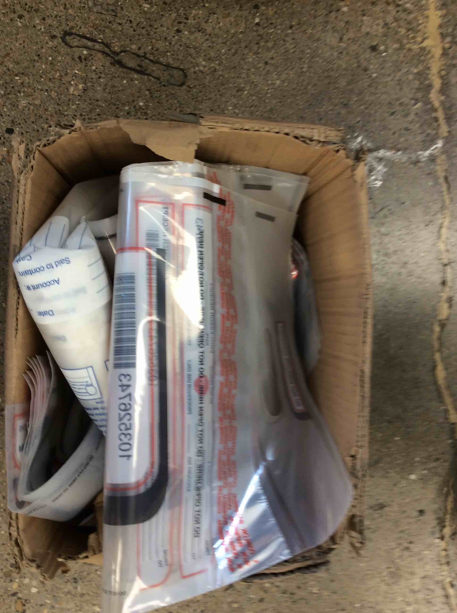 Condition photo showing New/Like New for box of assorted plastic bags 