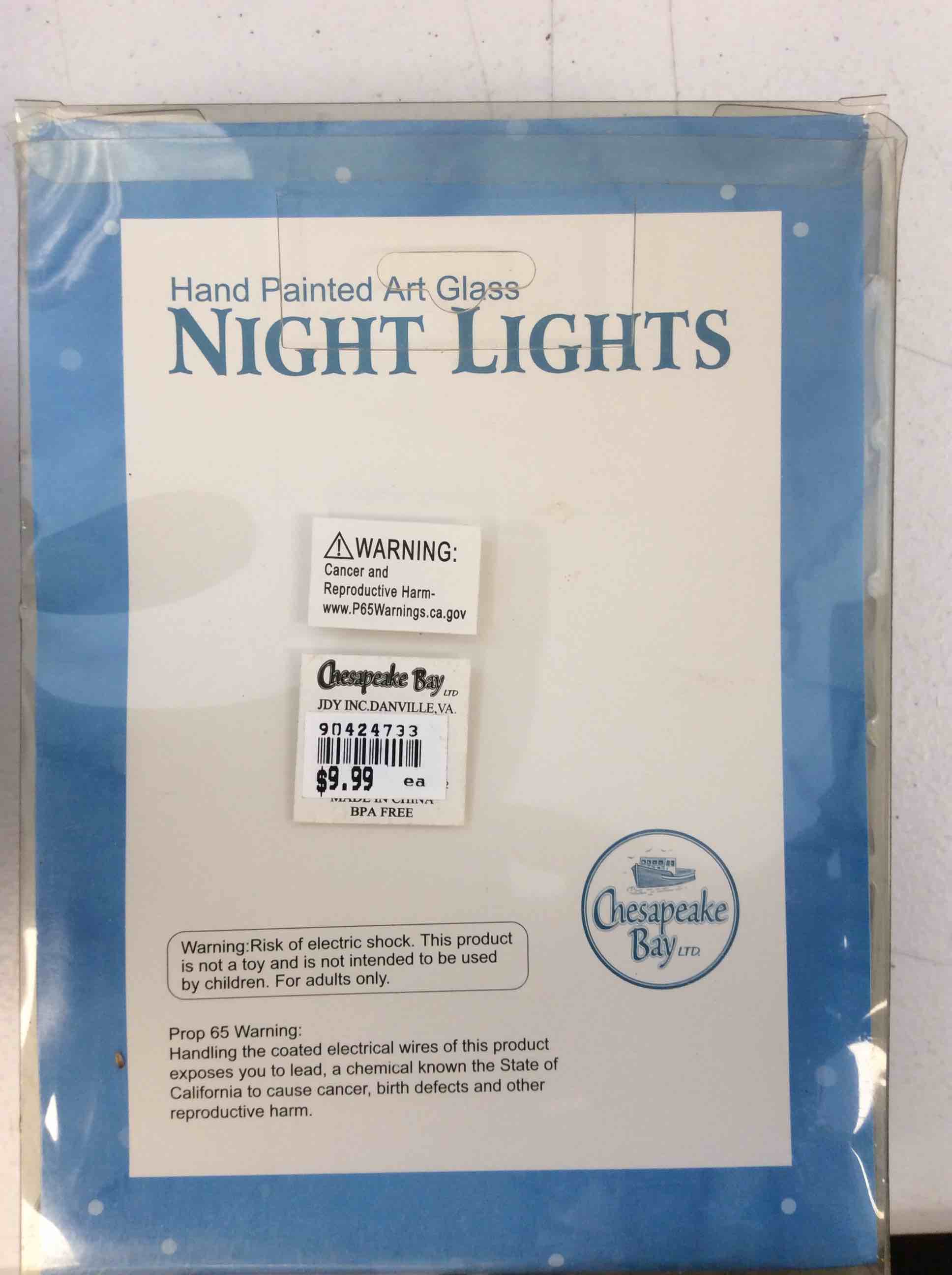 Condition photo showing New/Like New for chesapeake bay hand painted art glass night lights
