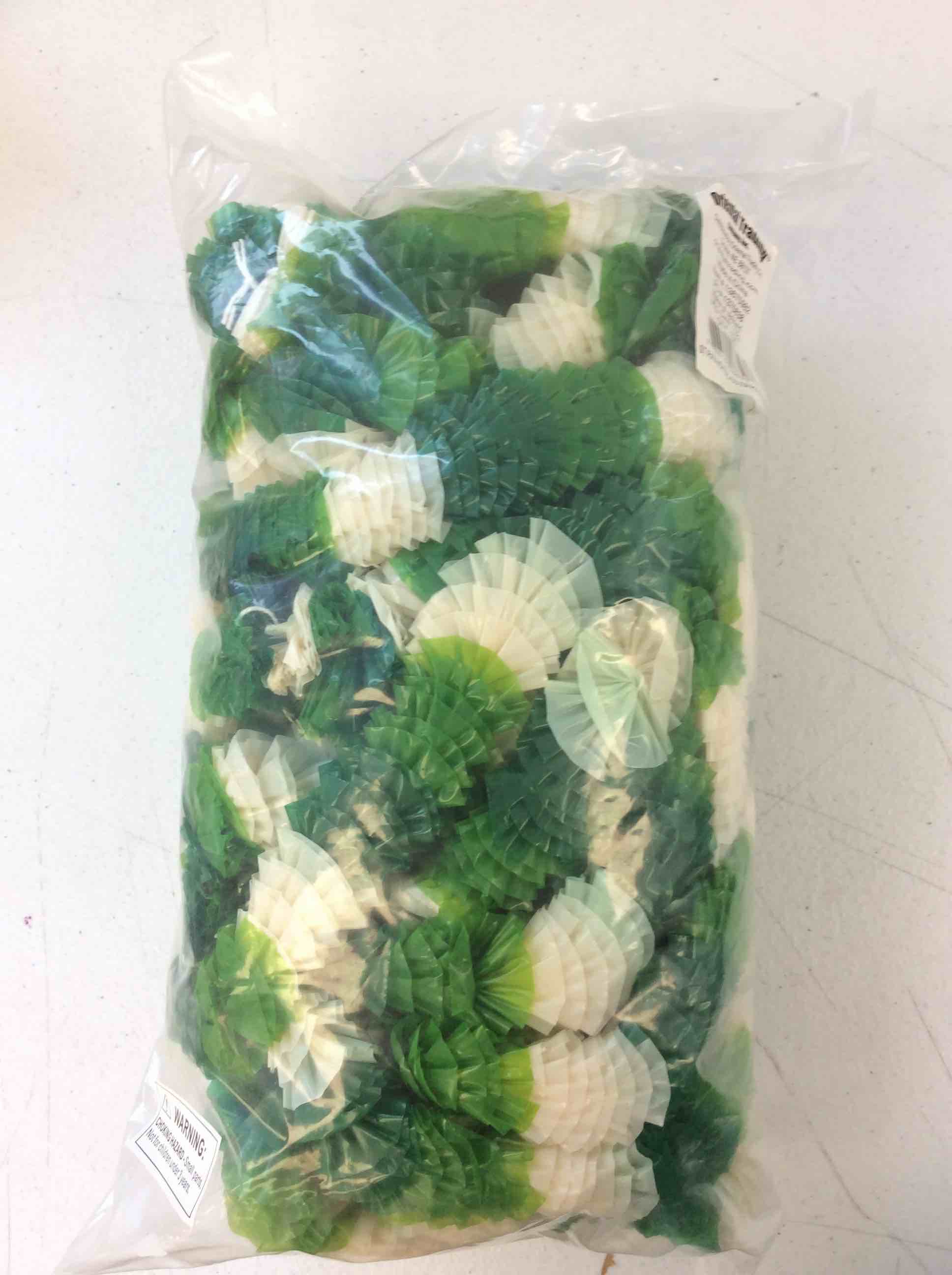 Condition photo showing New/Like New for bag of st patrick tri - color polyleis