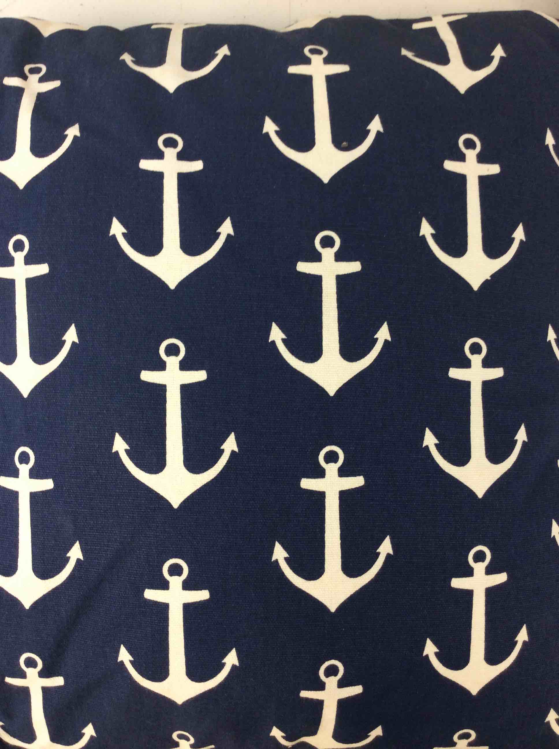 Condition photo showing New/Like New for navy blue nautical anchor pillow case