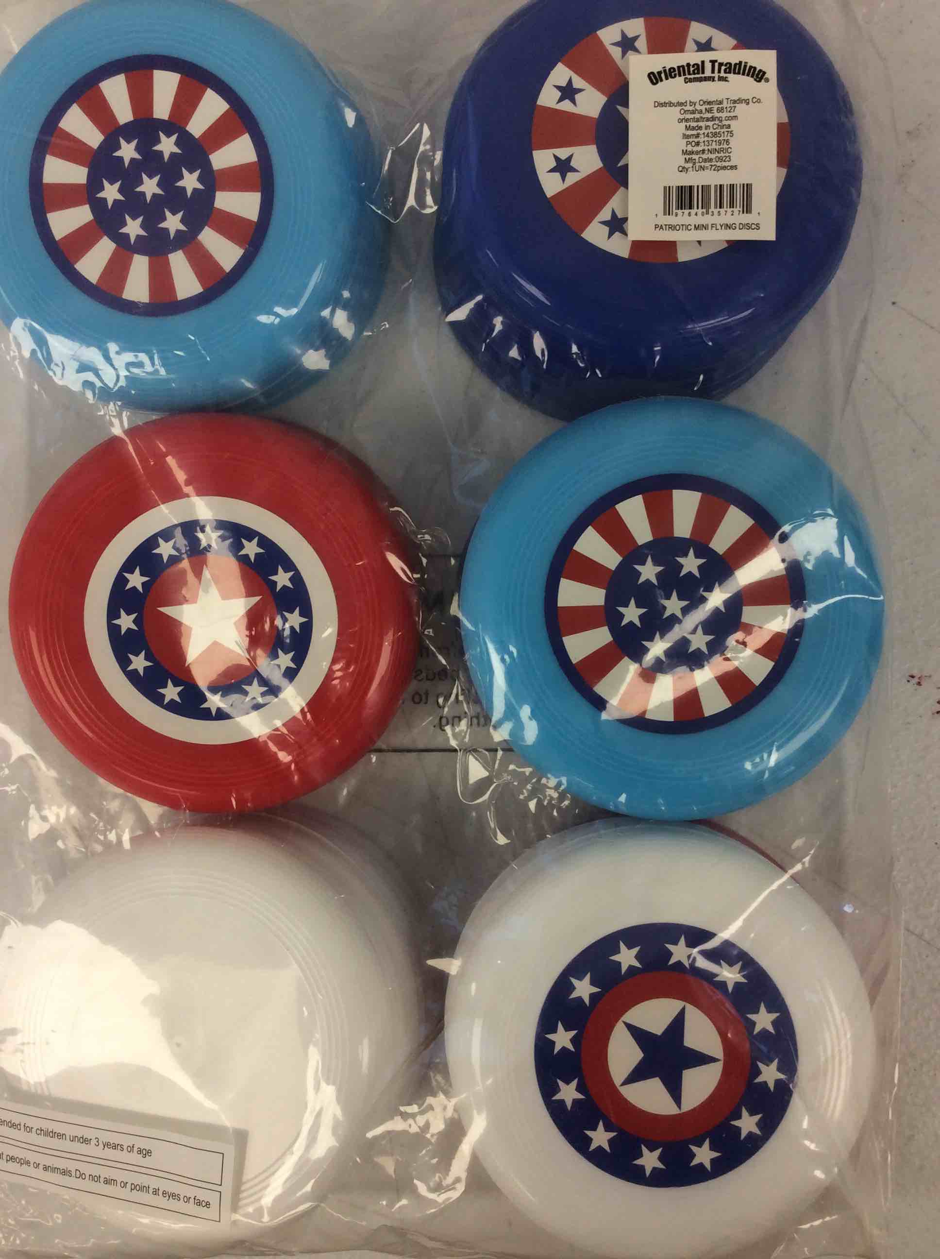 Condition photo showing New/Like New for patriotic mini flying discs